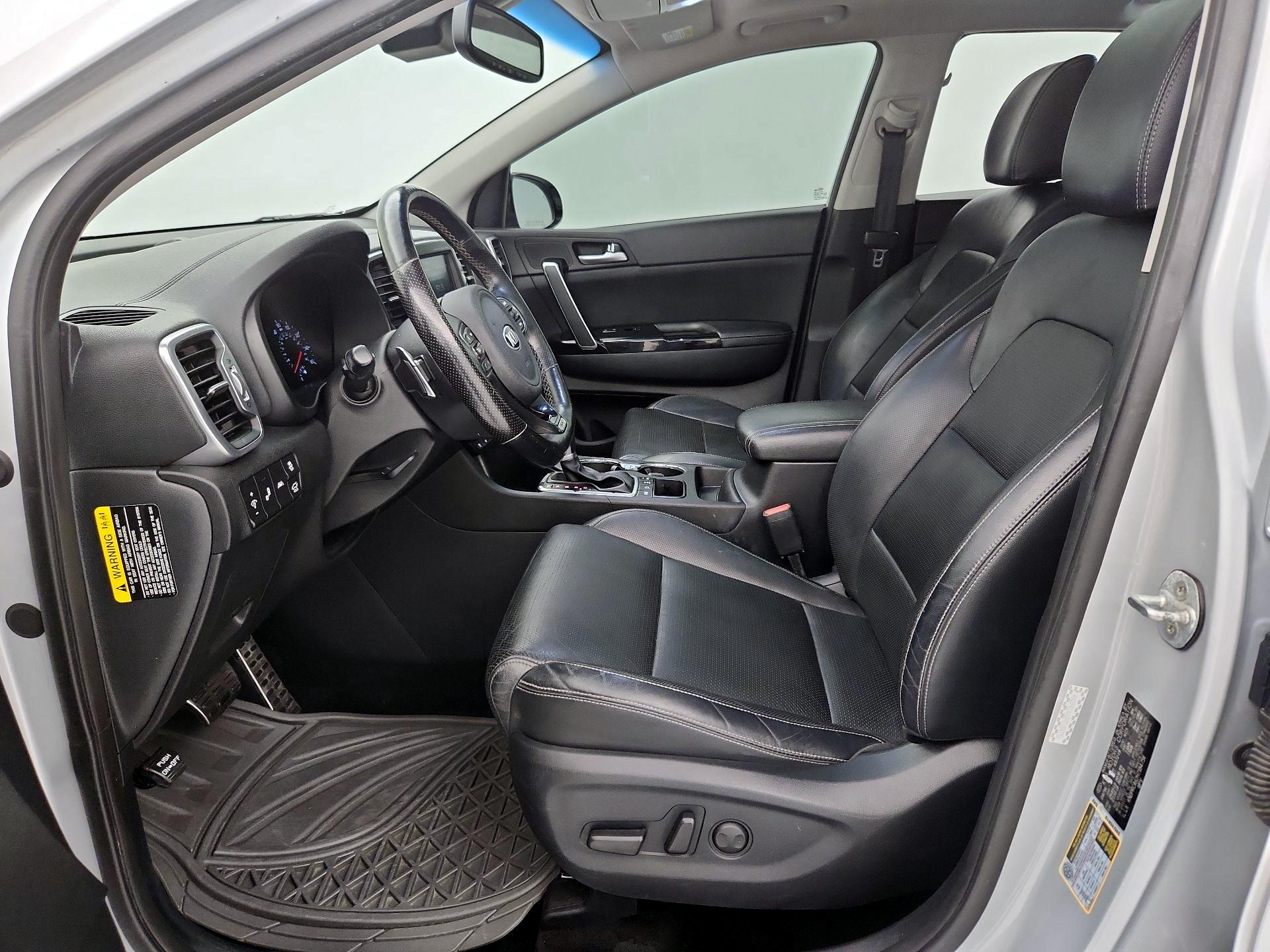 Thumbnail: 2017 Kia Sportage - 11