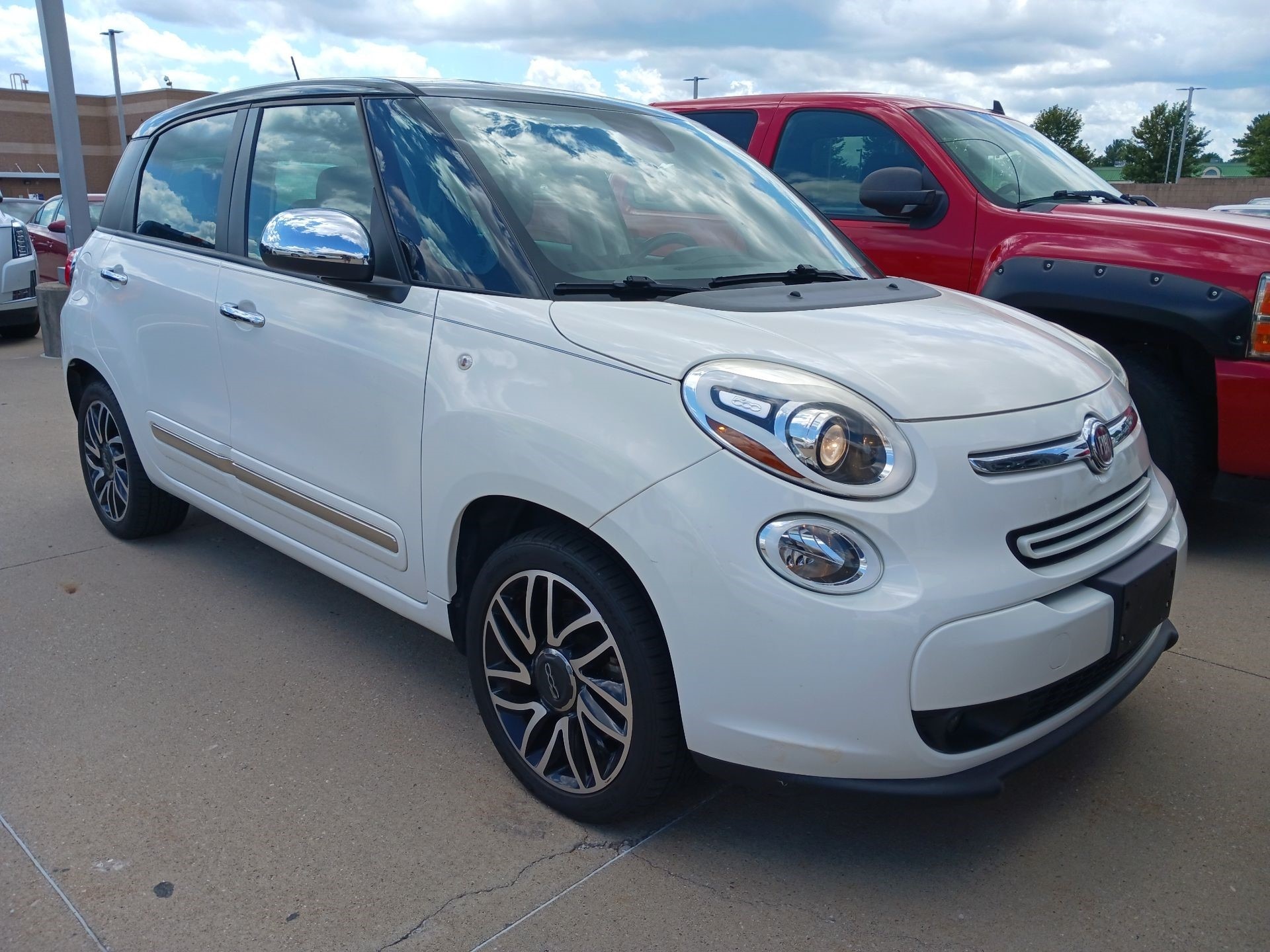 Thumbnail: 2015 Fiat 500L - 1