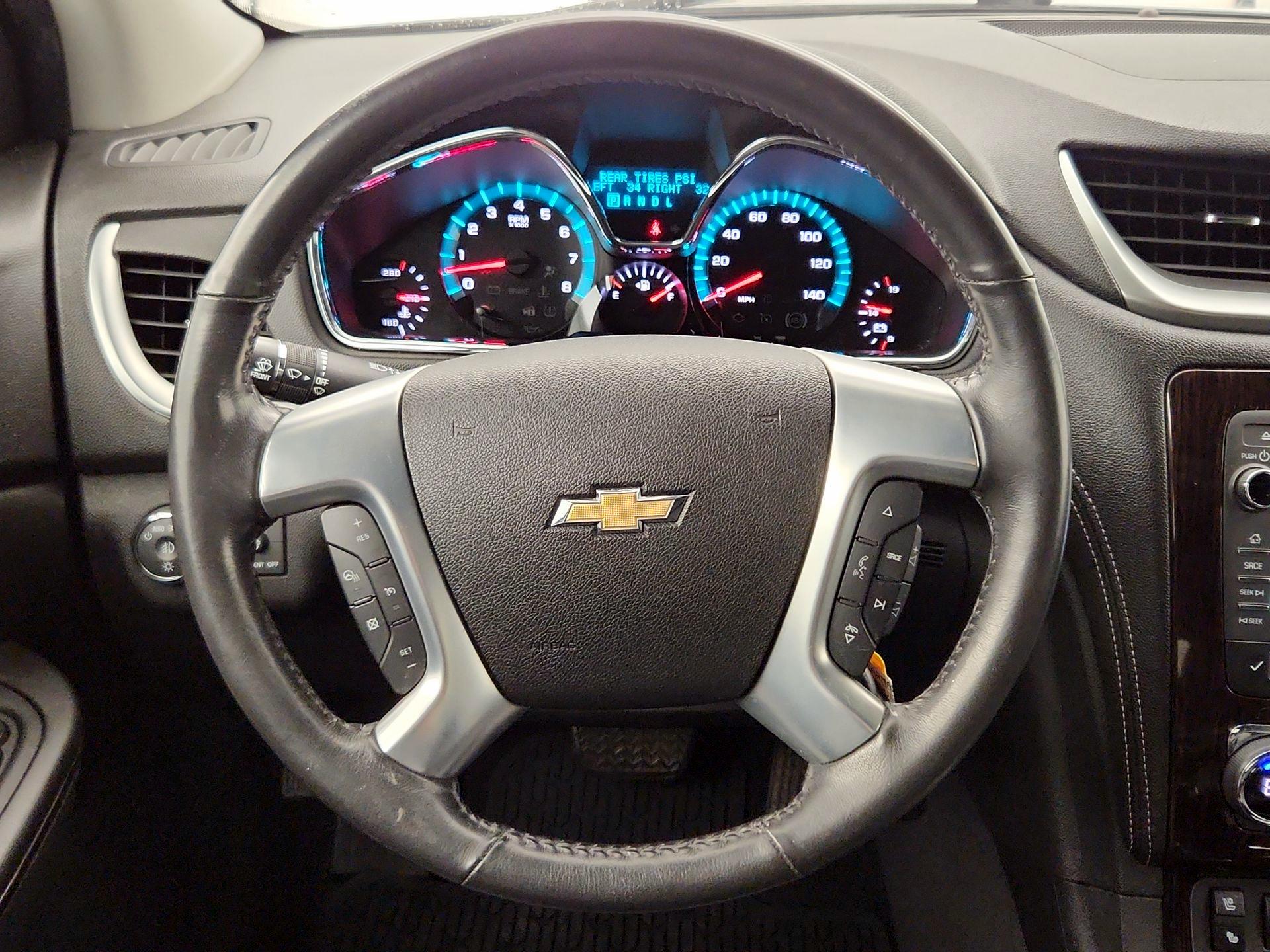 Thumbnail: 2017 Chevrolet Traverse - 10