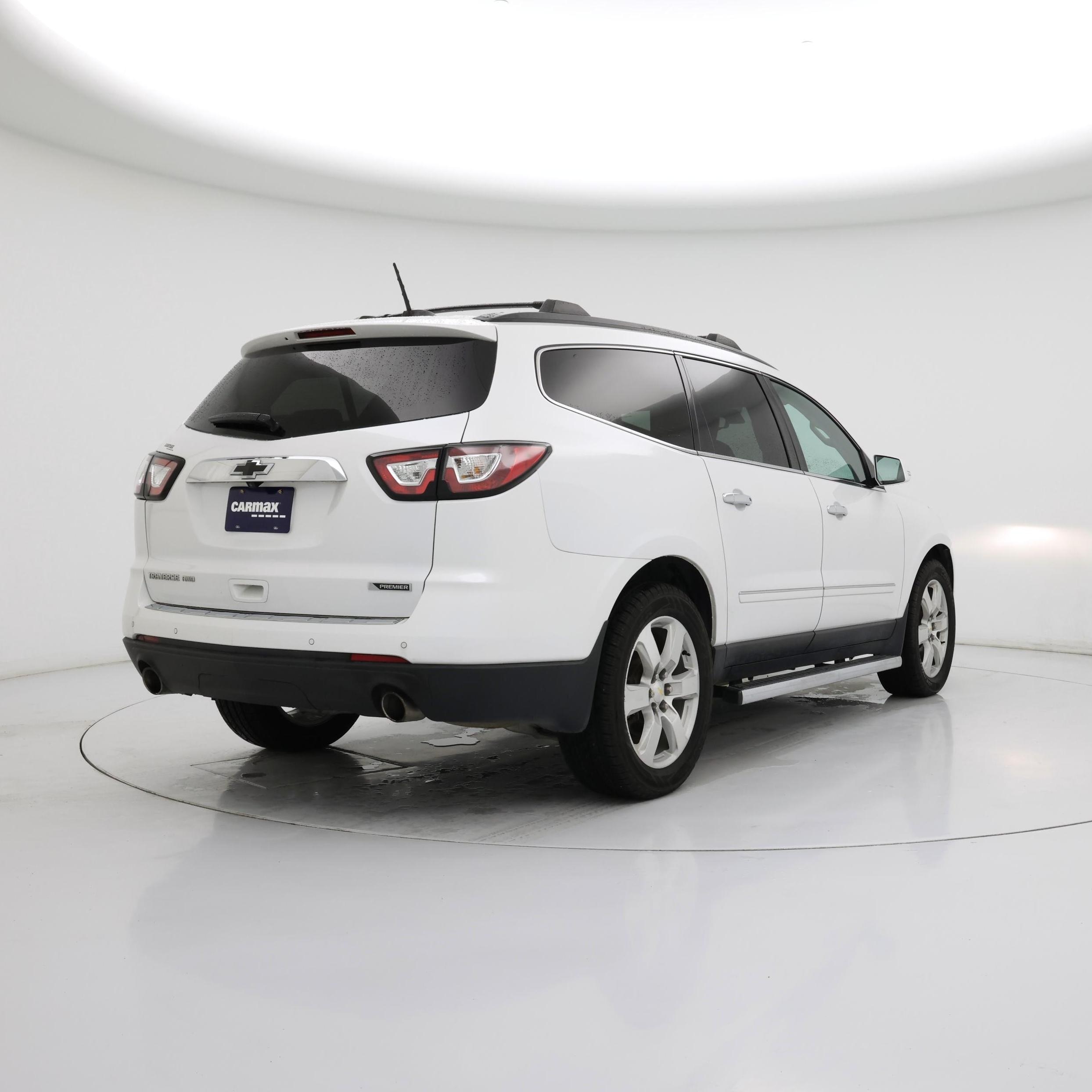 Thumbnail: 2017 Chevrolet Traverse - 8