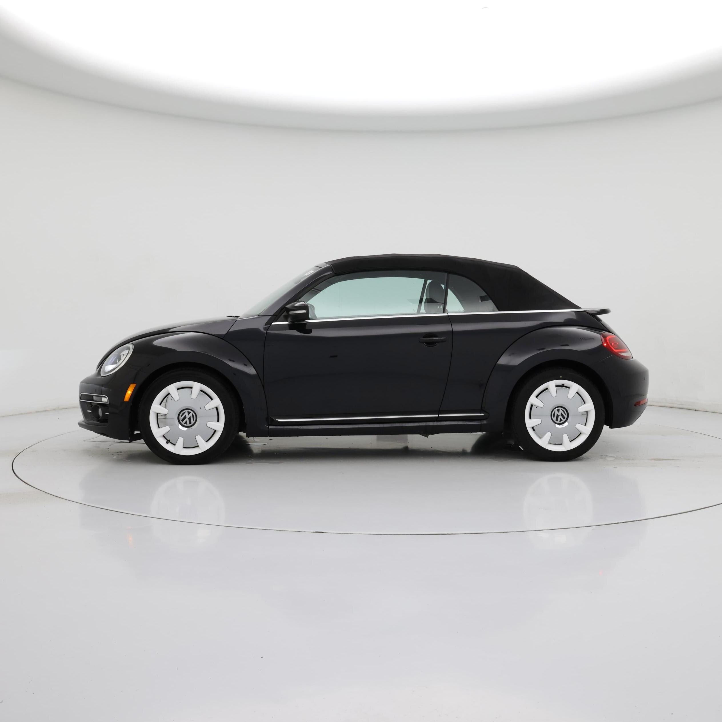 Thumbnail: 2019 Volkswagen Beetle - 3