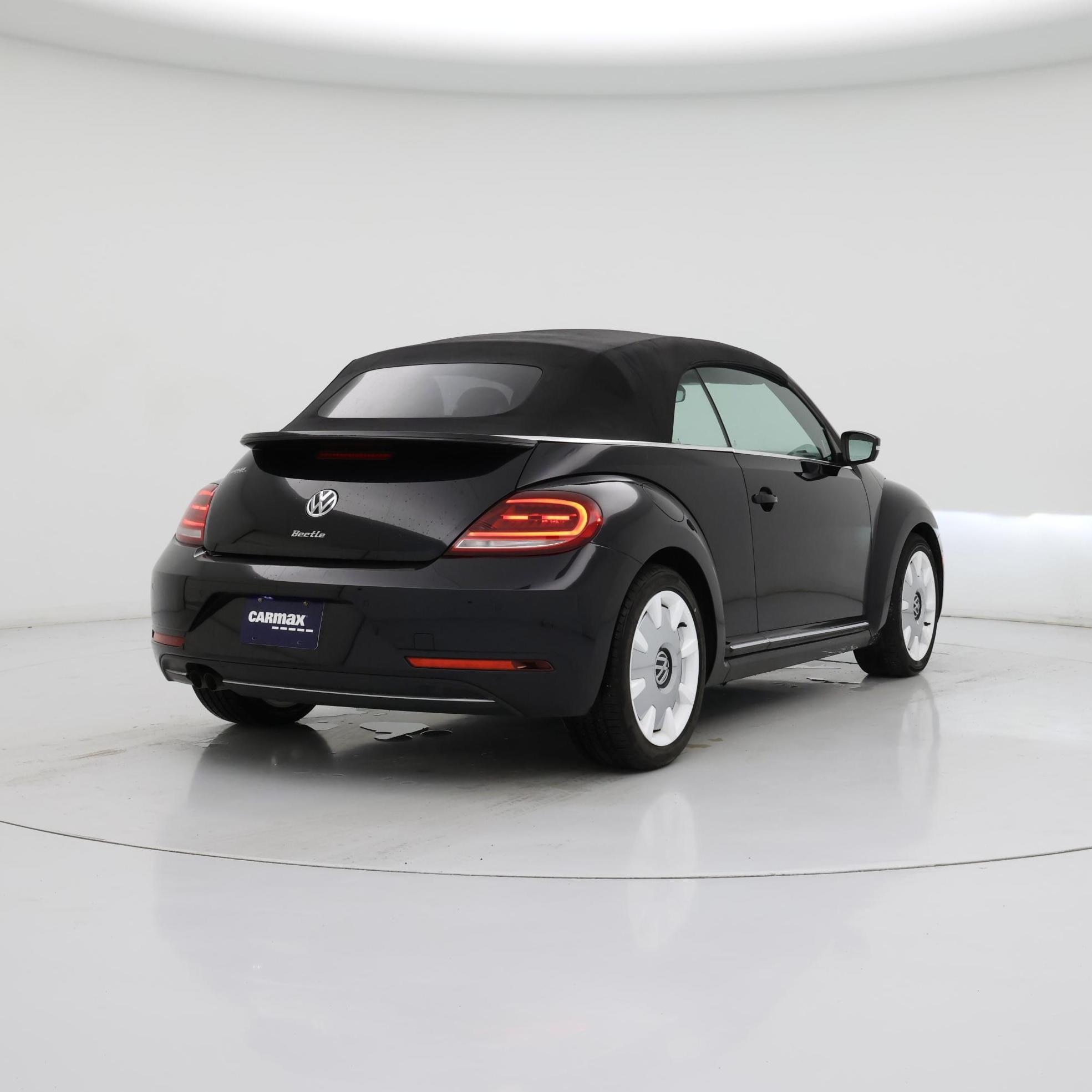 Thumbnail: 2019 Volkswagen Beetle - 8