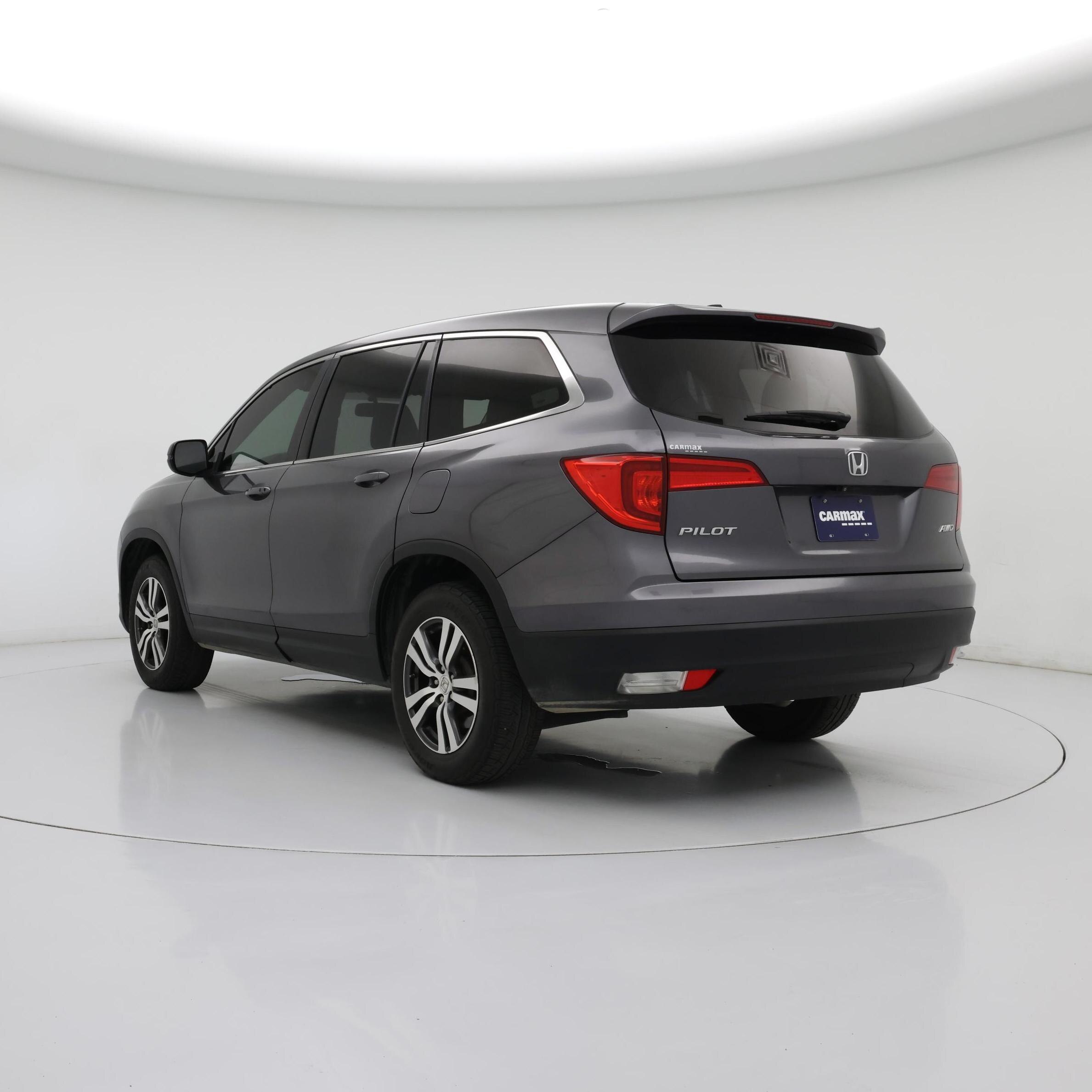 Thumbnail: 2017 Honda Pilot - 2