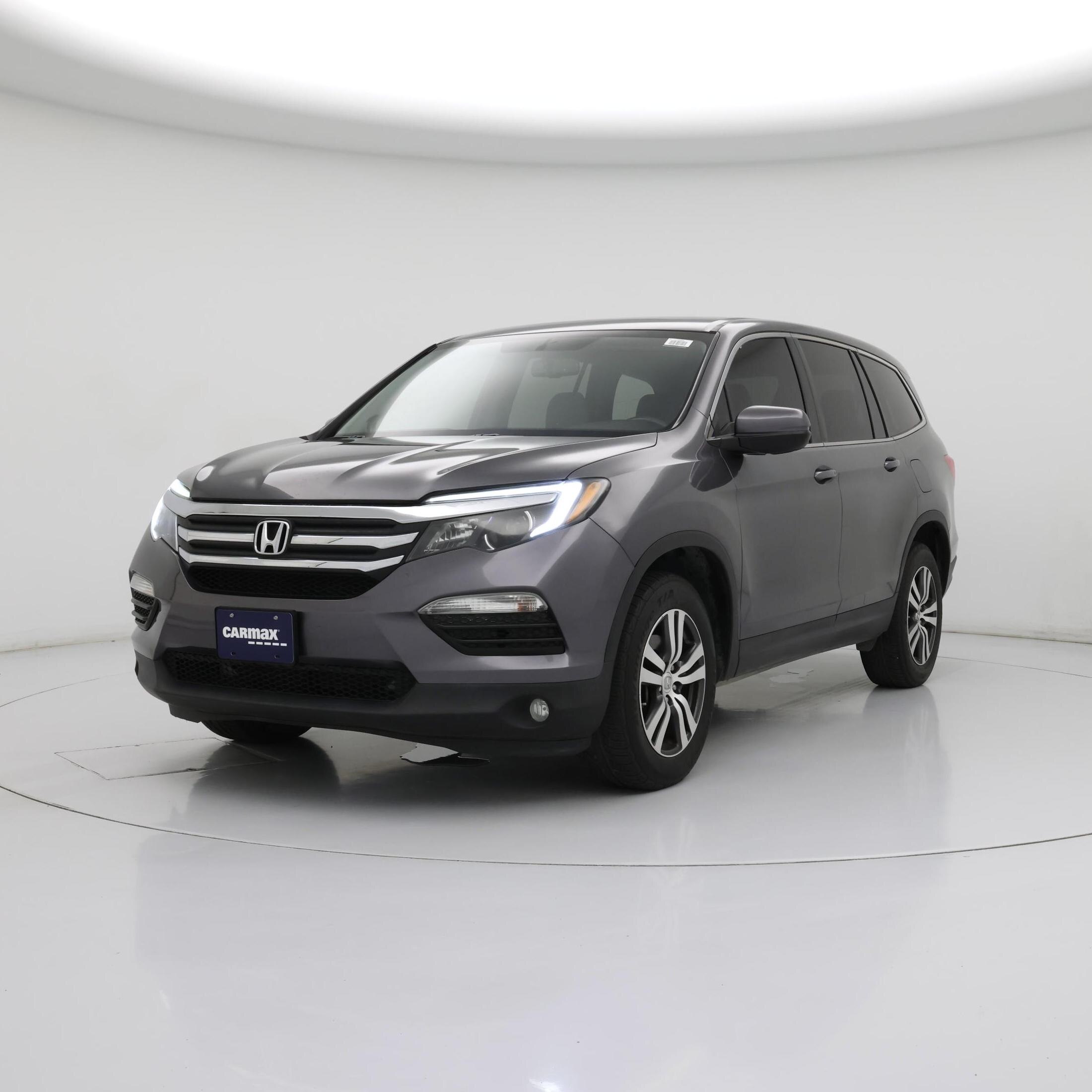Thumbnail: 2017 Honda Pilot - 4
