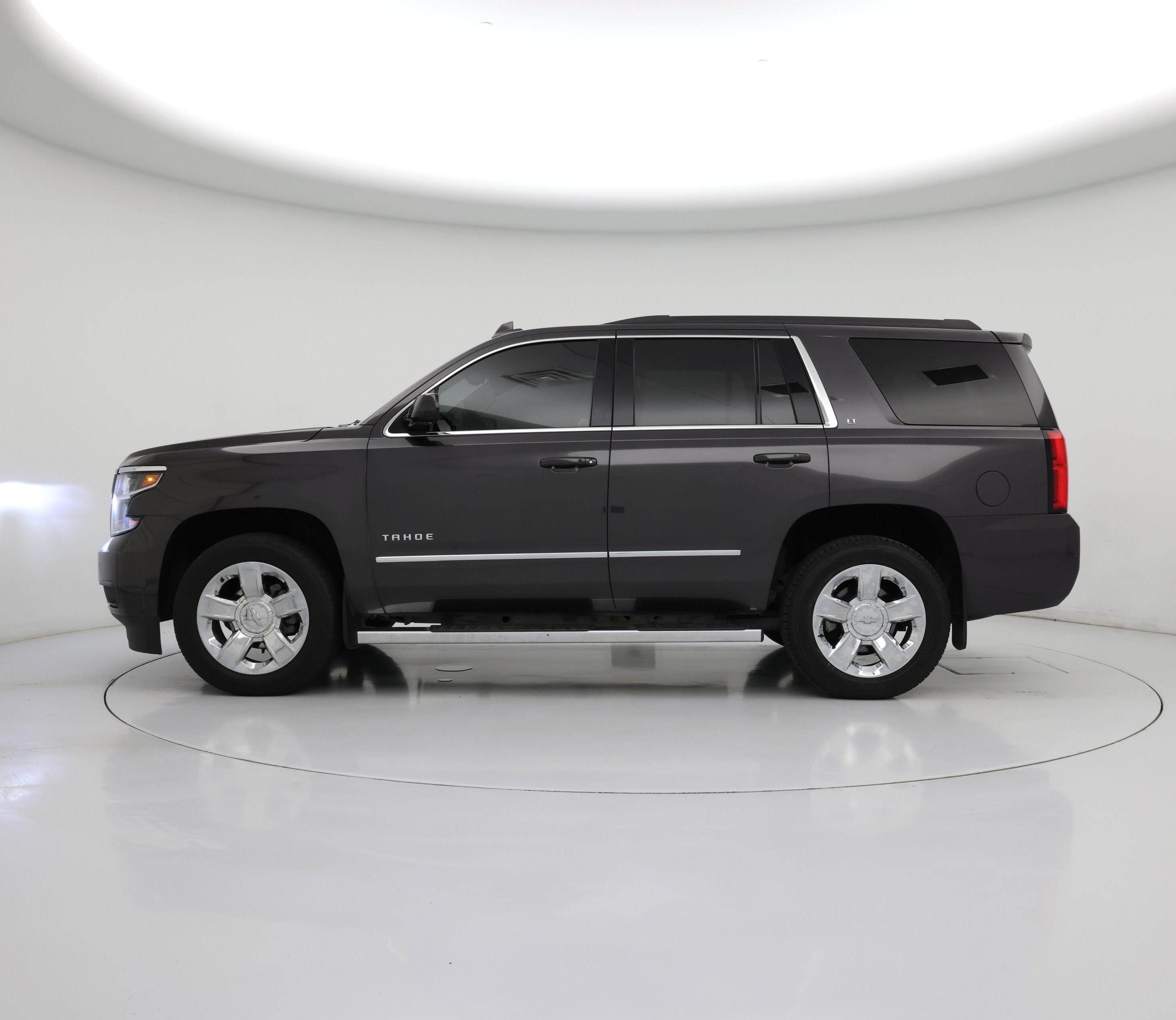 Thumbnail: 2018 Chevrolet Tahoe - 3