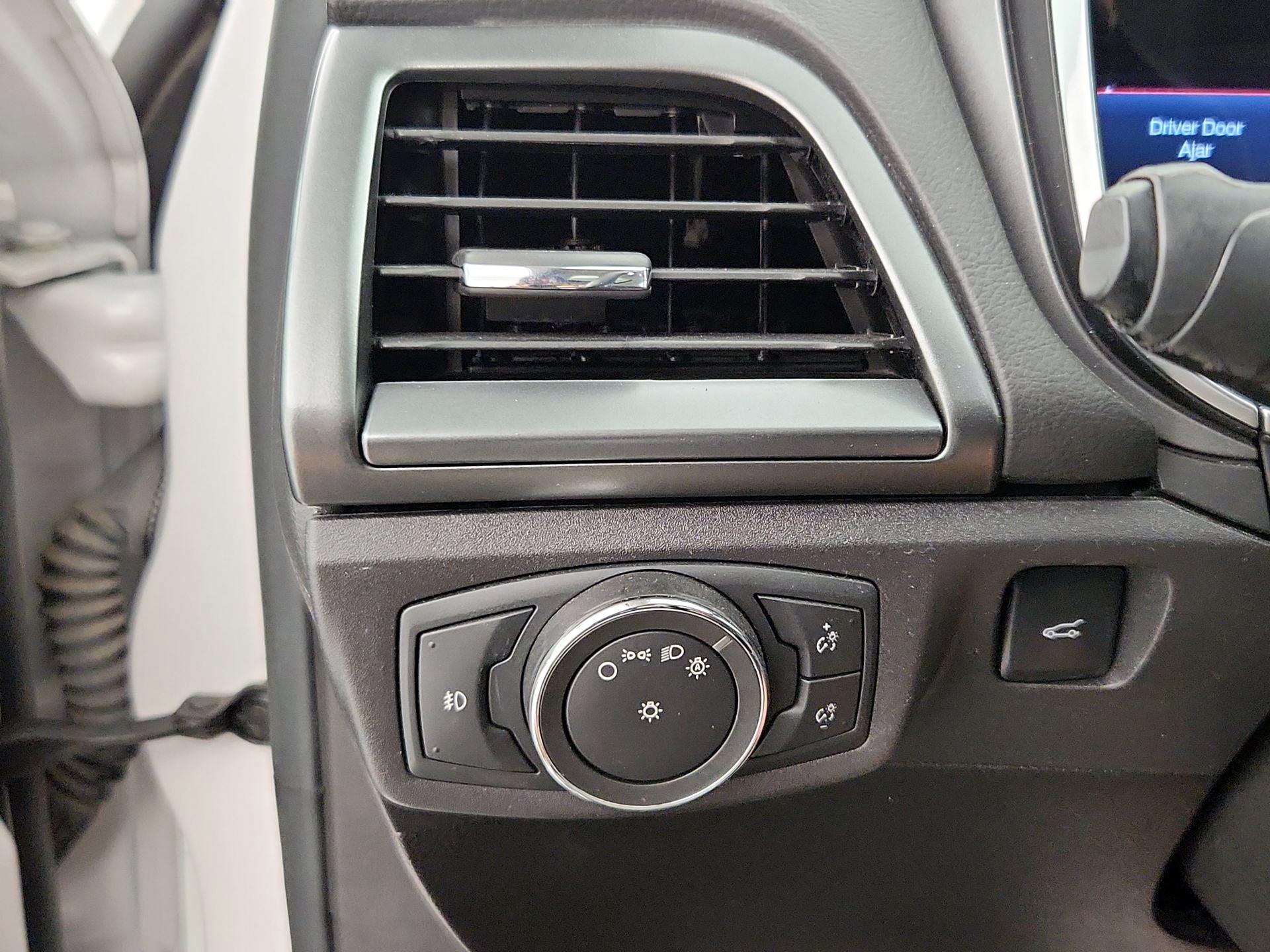 Thumbnail: 2016 Ford Fusion - 13