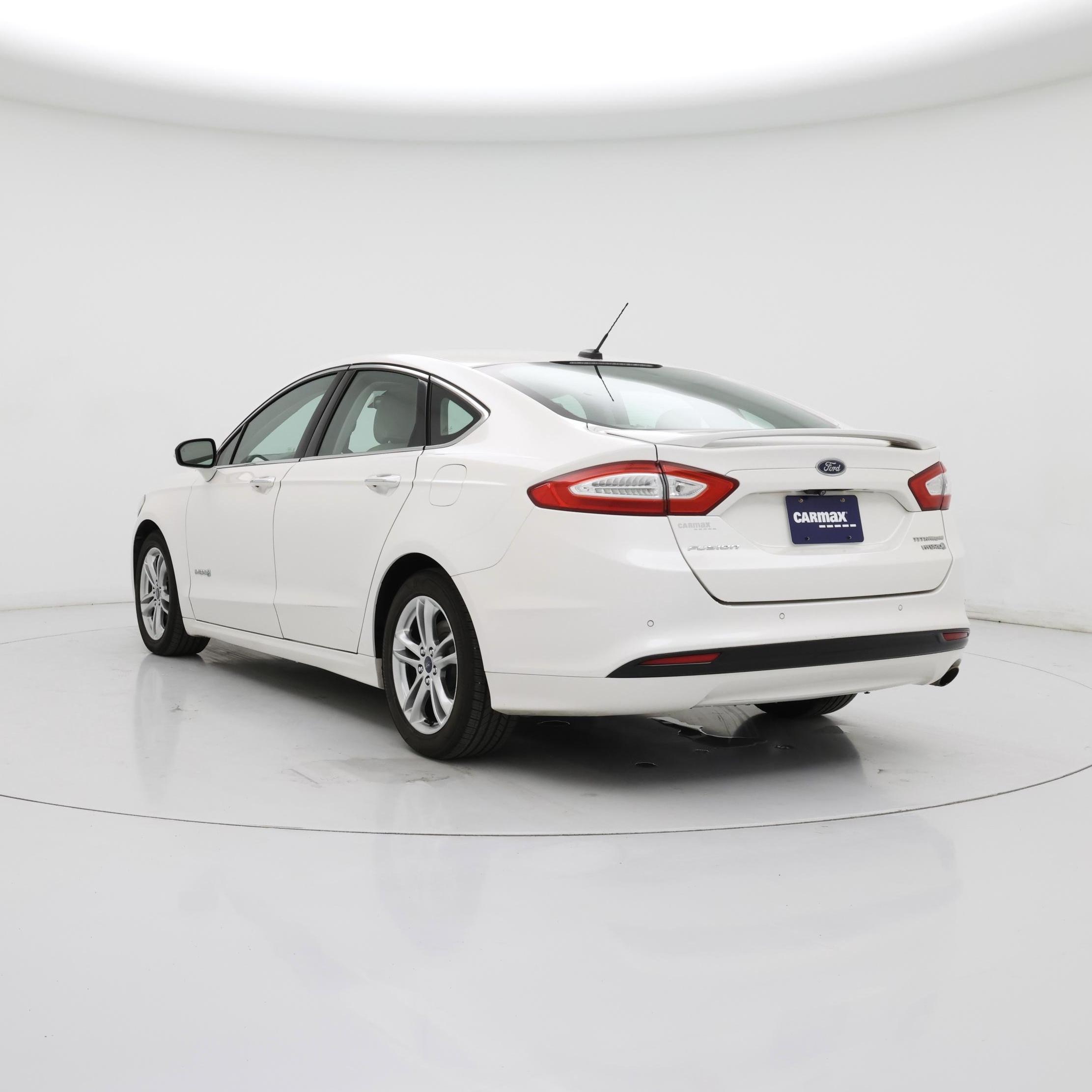 Thumbnail: 2016 Ford Fusion - 2