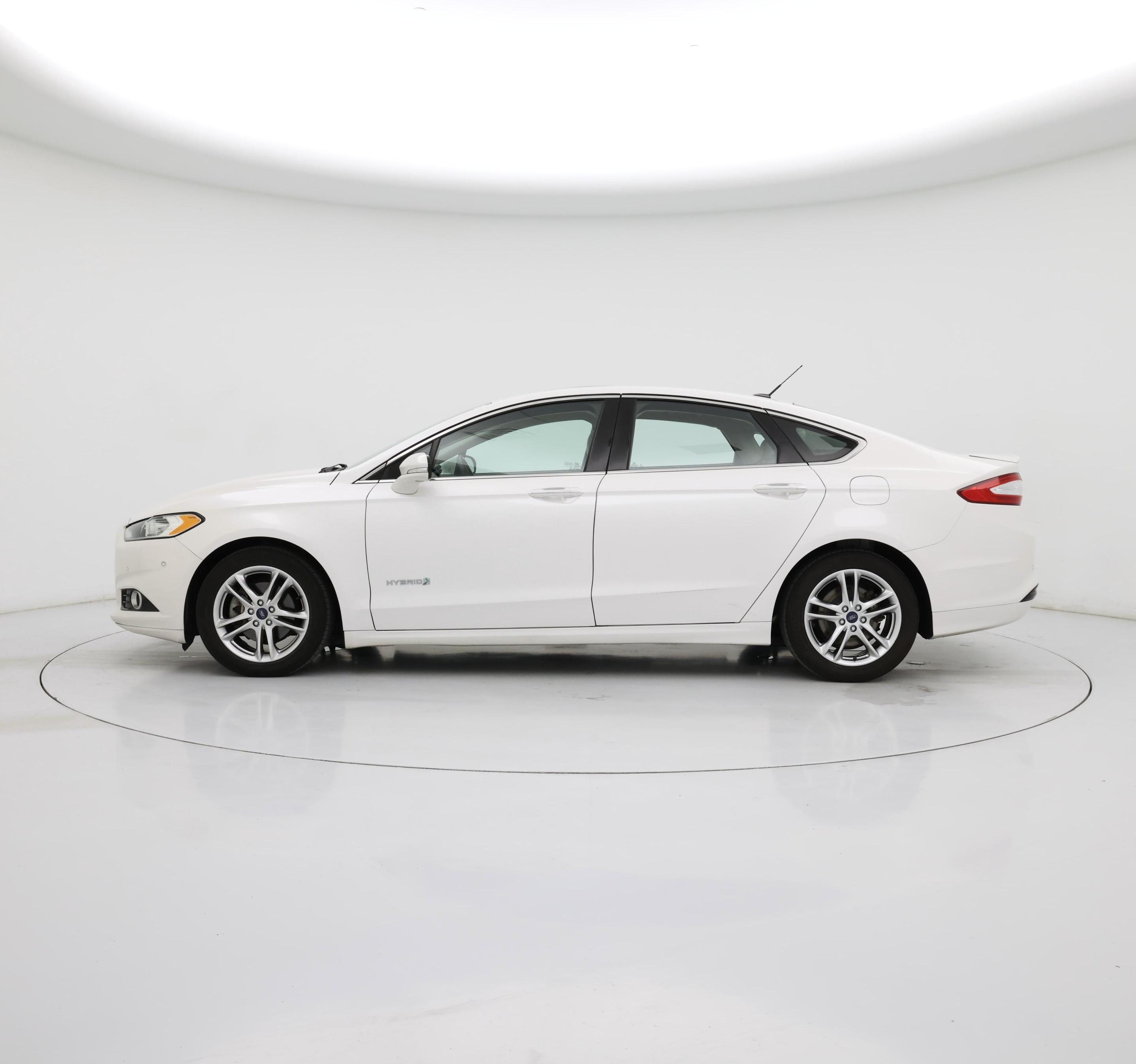 Thumbnail: 2016 Ford Fusion - 3