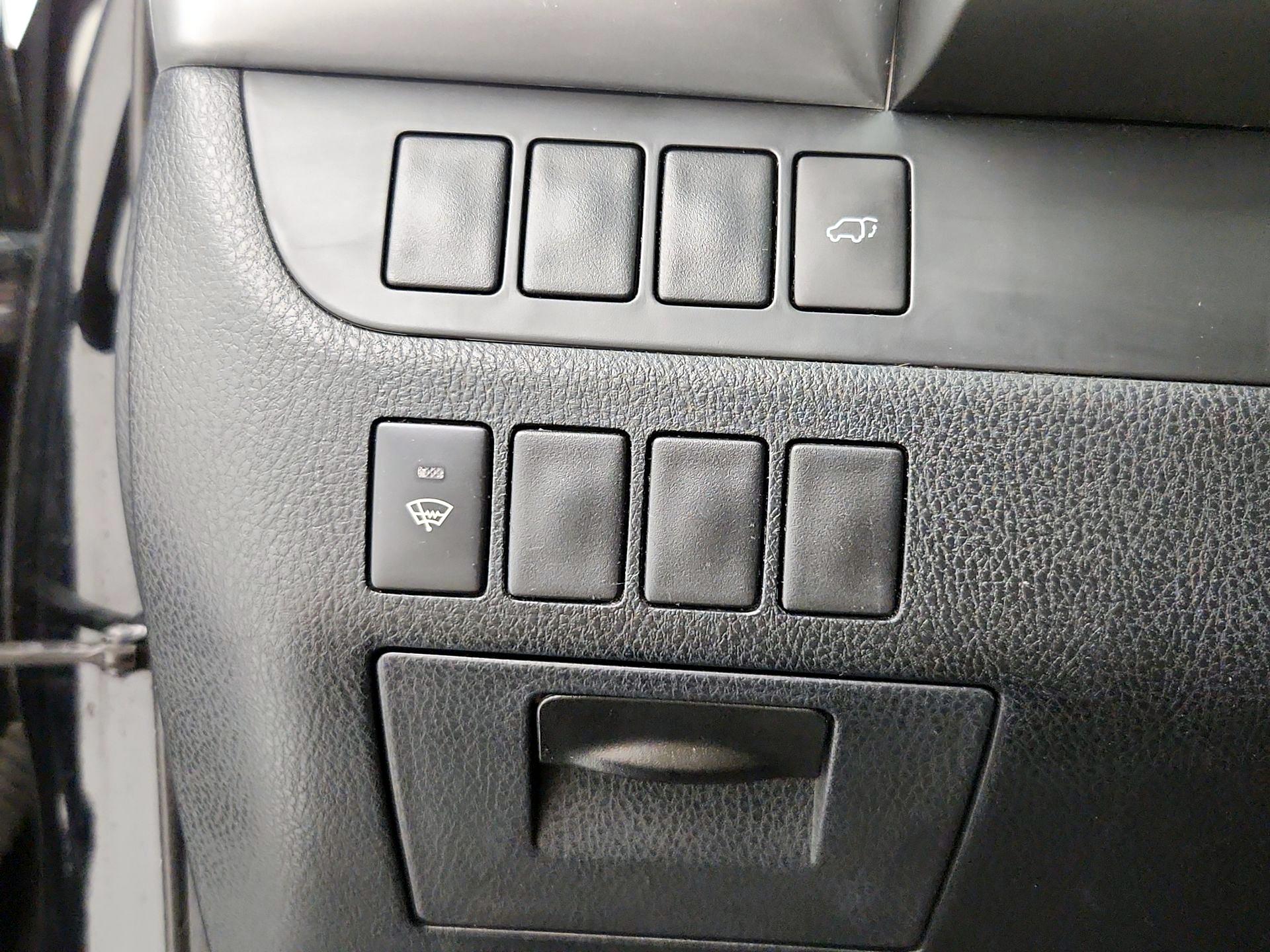 Thumbnail: 2015 Toyota Highlander - 13