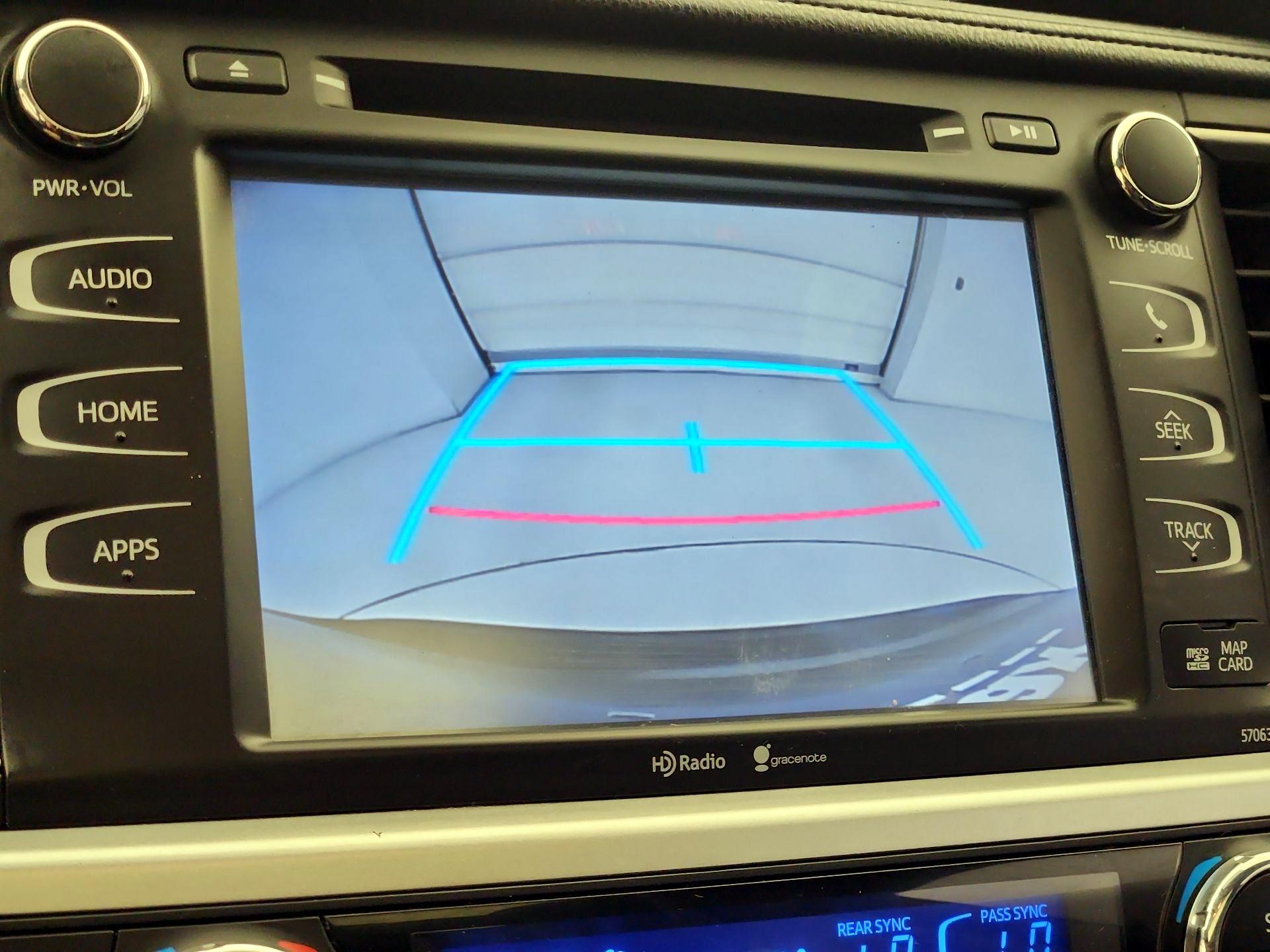 Thumbnail: 2015 Toyota Highlander - 14