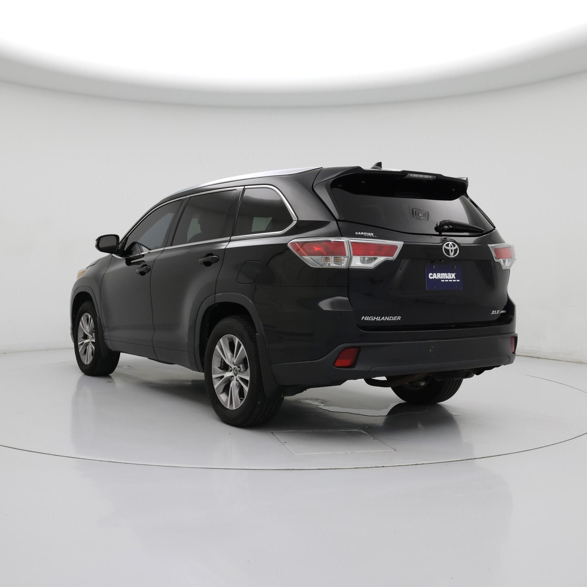 Thumbnail: 2015 Toyota Highlander - 2