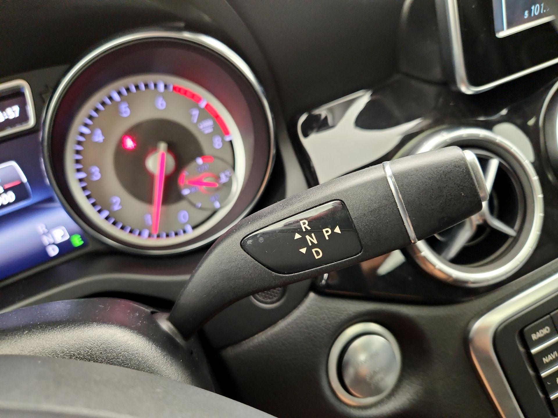 Thumbnail: 2015 Mercedes-Benz CLA - 17