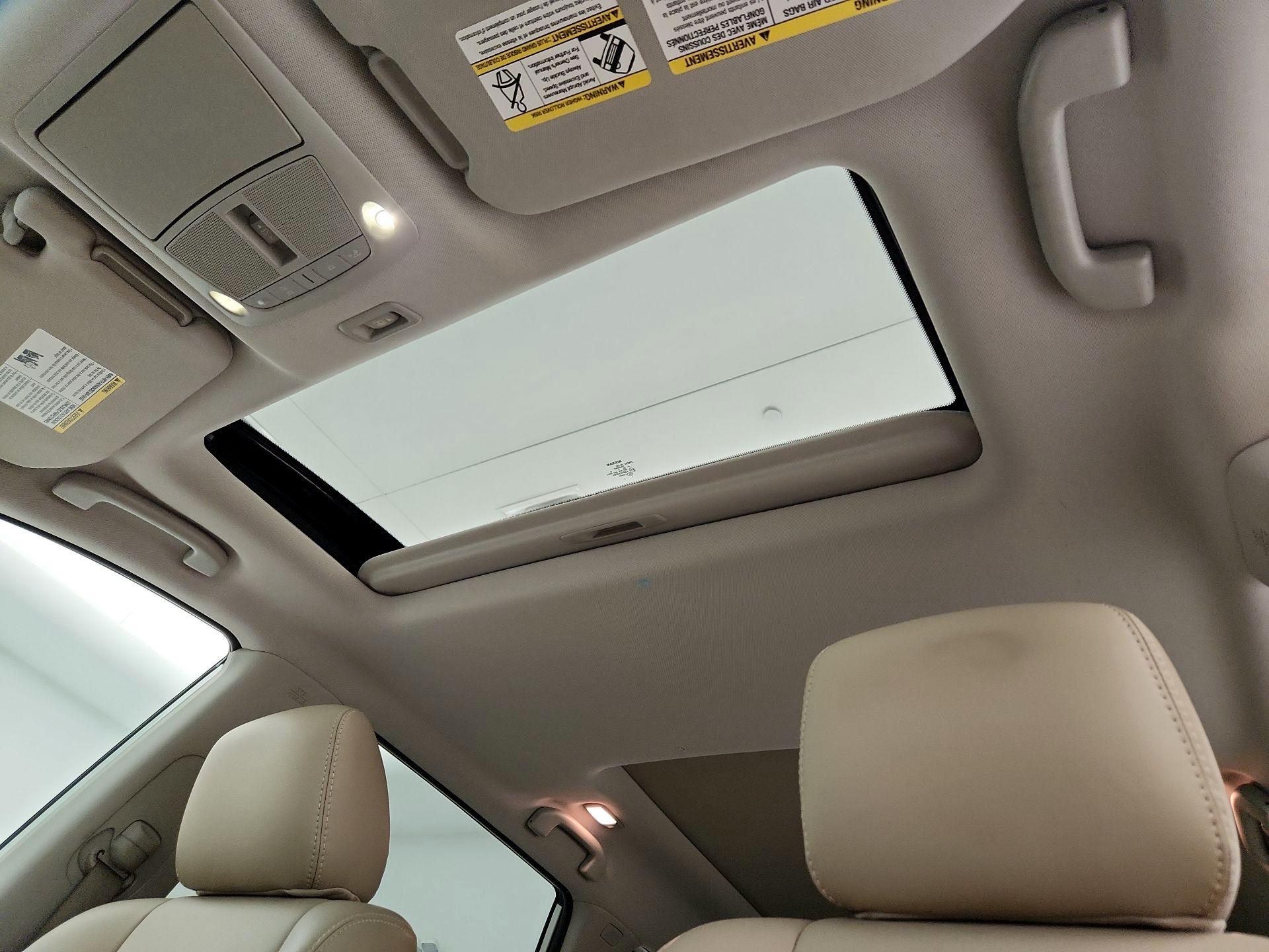 Thumbnail: 2016 Nissan Pathfinder - 20