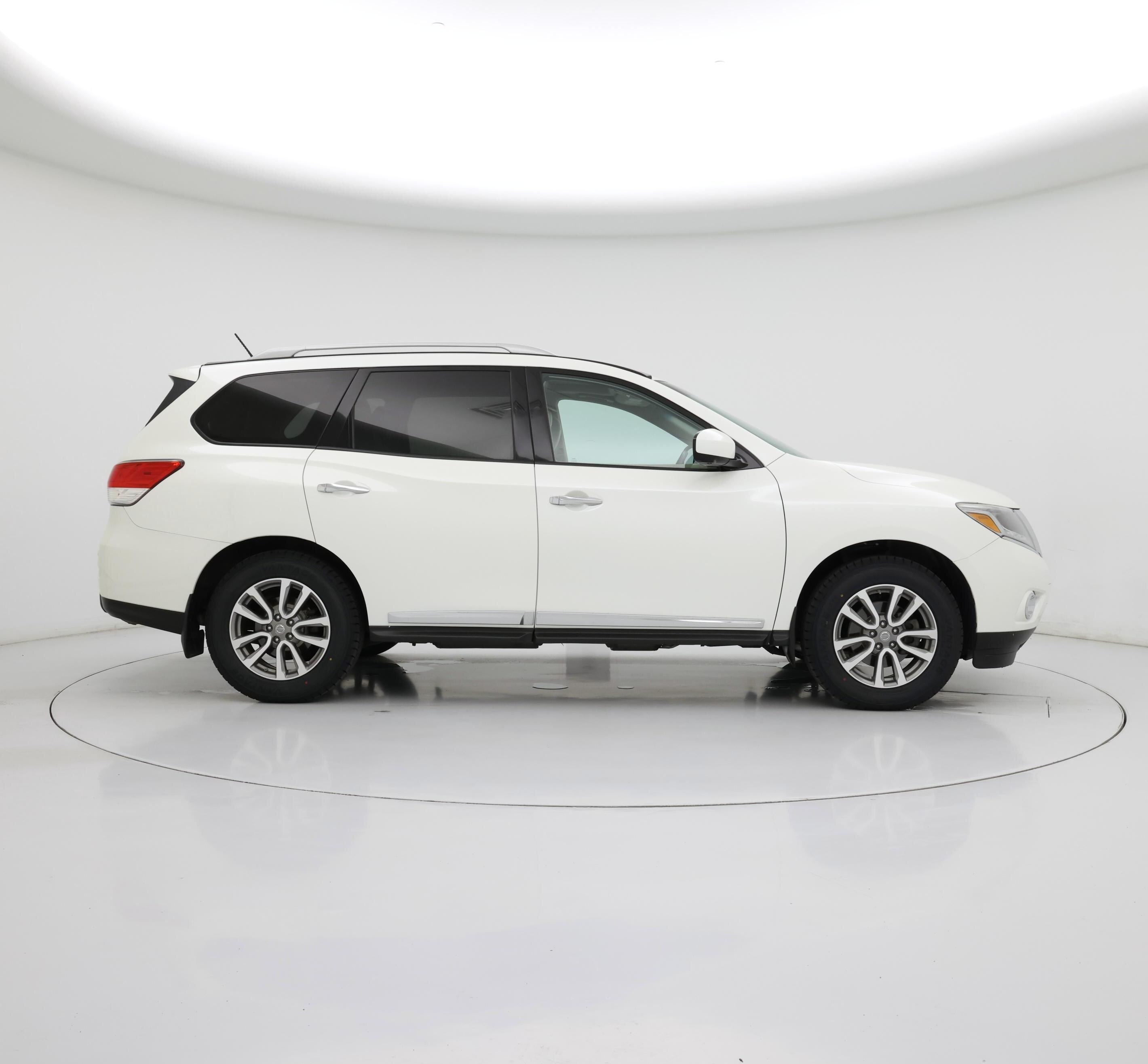 Thumbnail: 2016 Nissan Pathfinder - 7