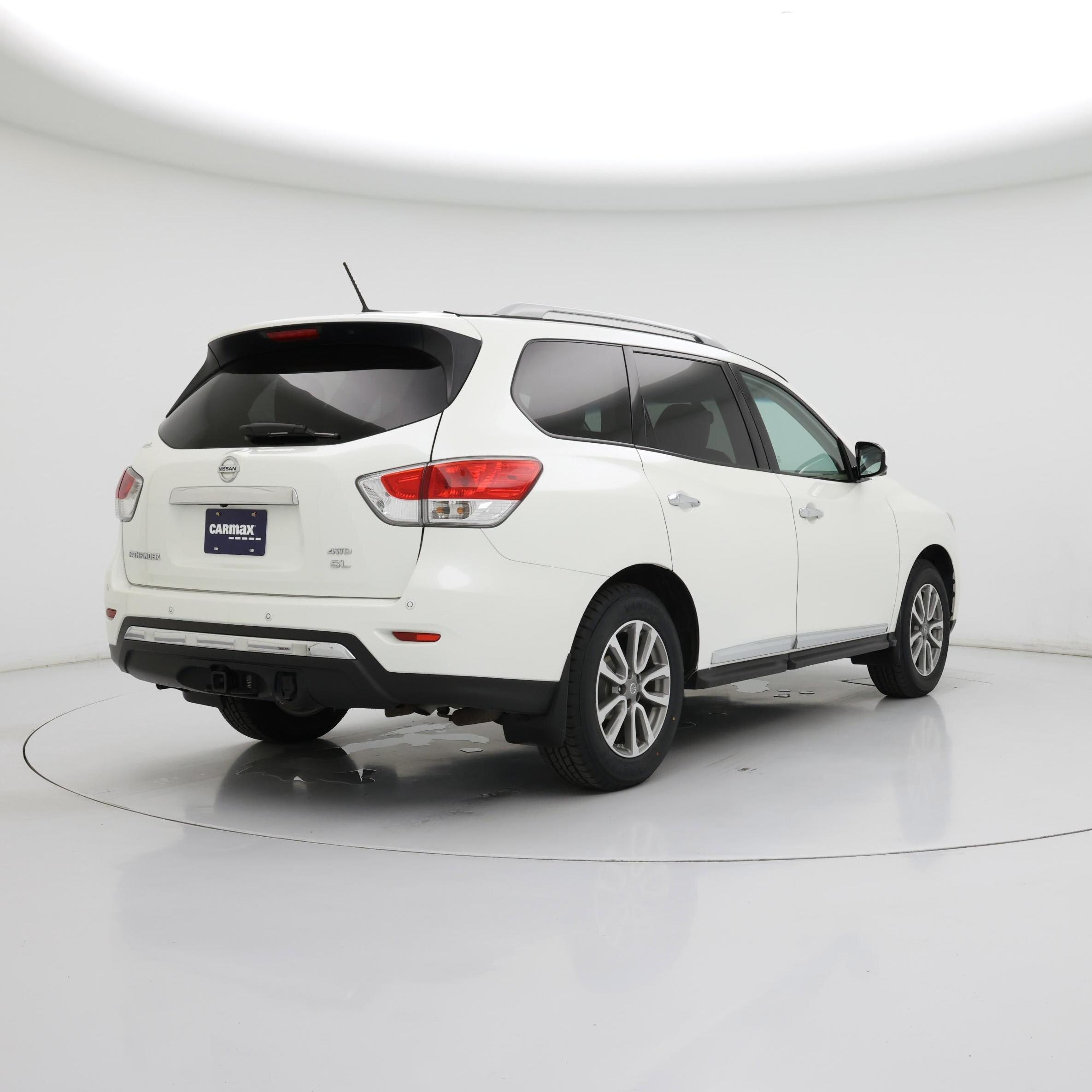 Thumbnail: 2016 Nissan Pathfinder - 8