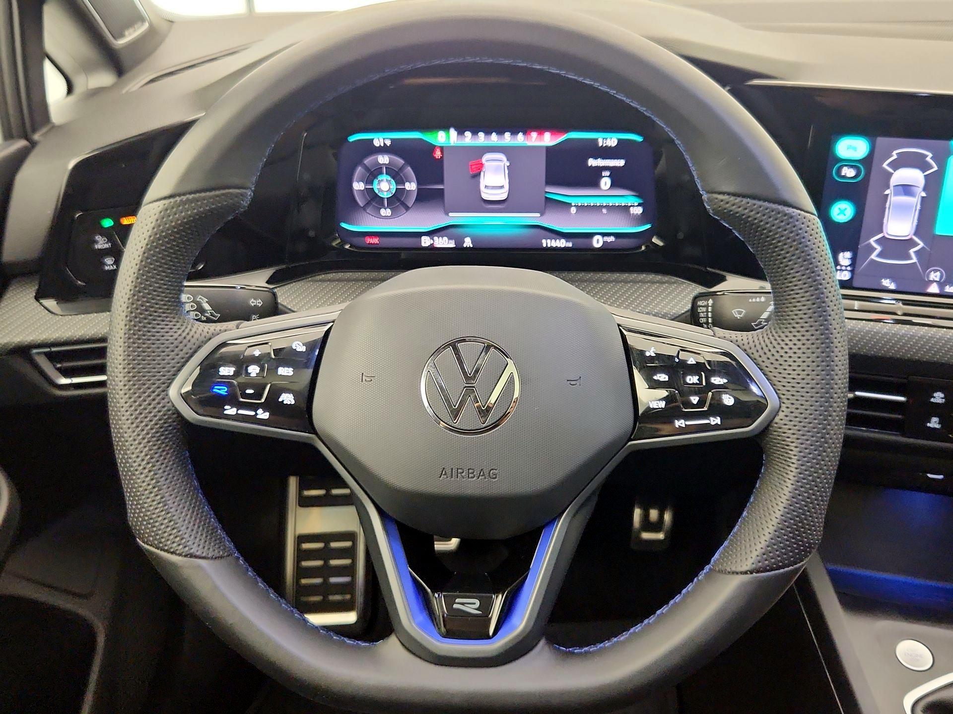 Thumbnail: 2024 Volkswagen Golf - 10