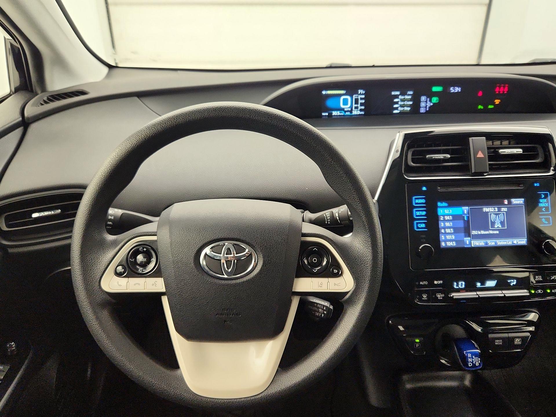 Thumbnail: 2018 Toyota Prius - 10