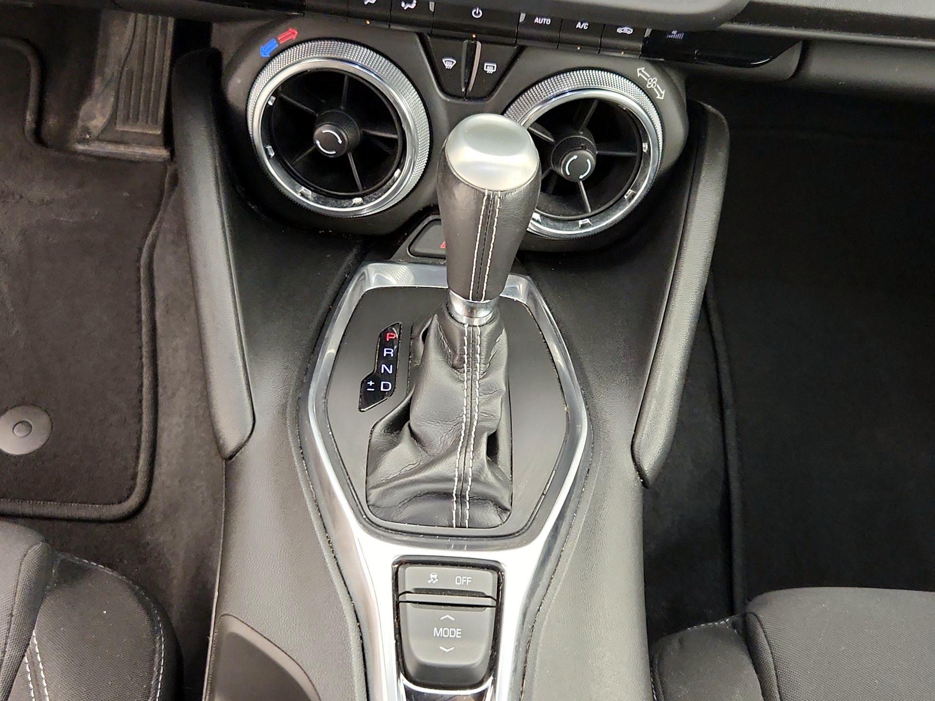 Thumbnail: 2020 Chevrolet Camaro - 17
