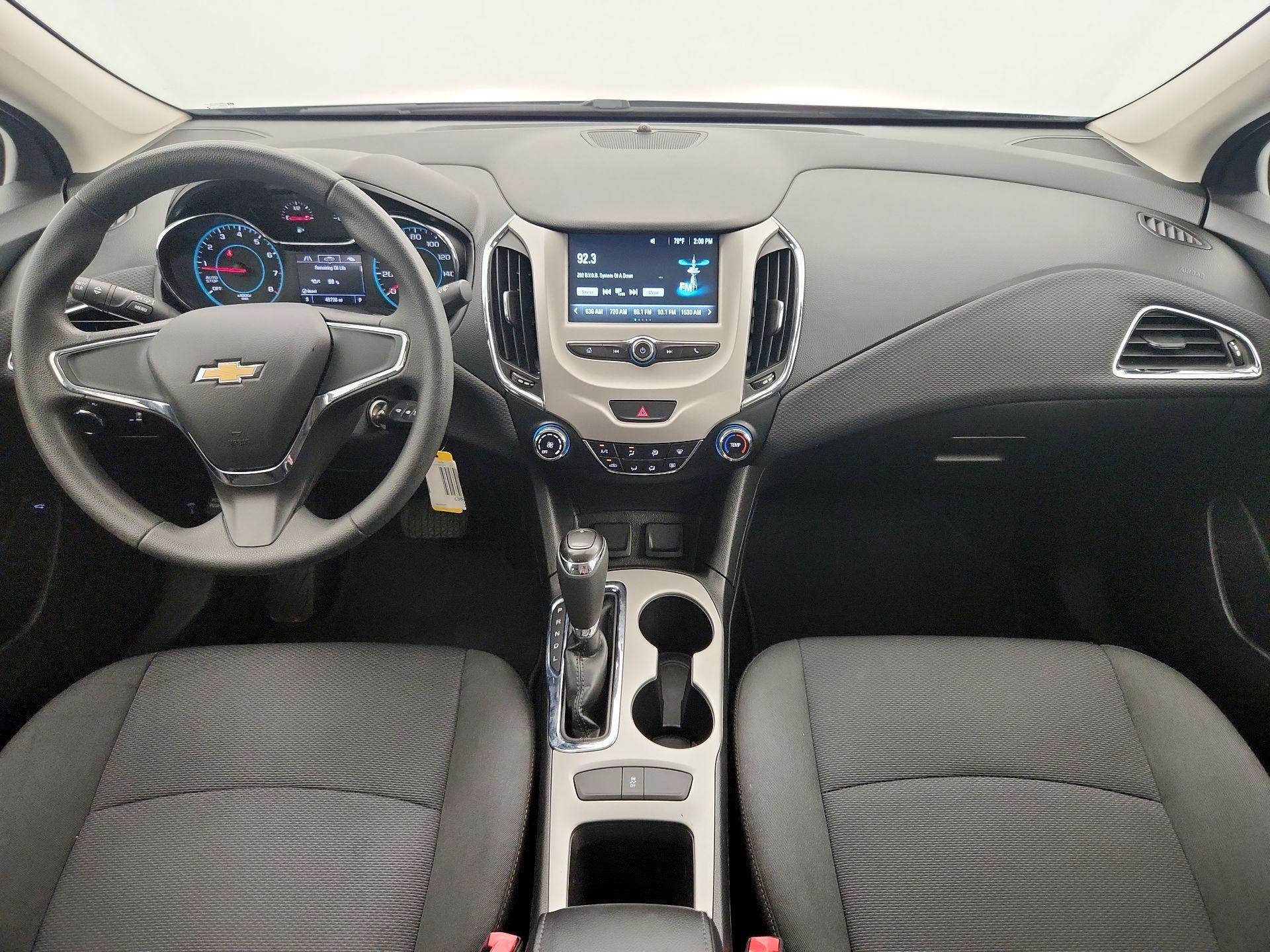 Thumbnail: 2018 Chevrolet Cruze - 9