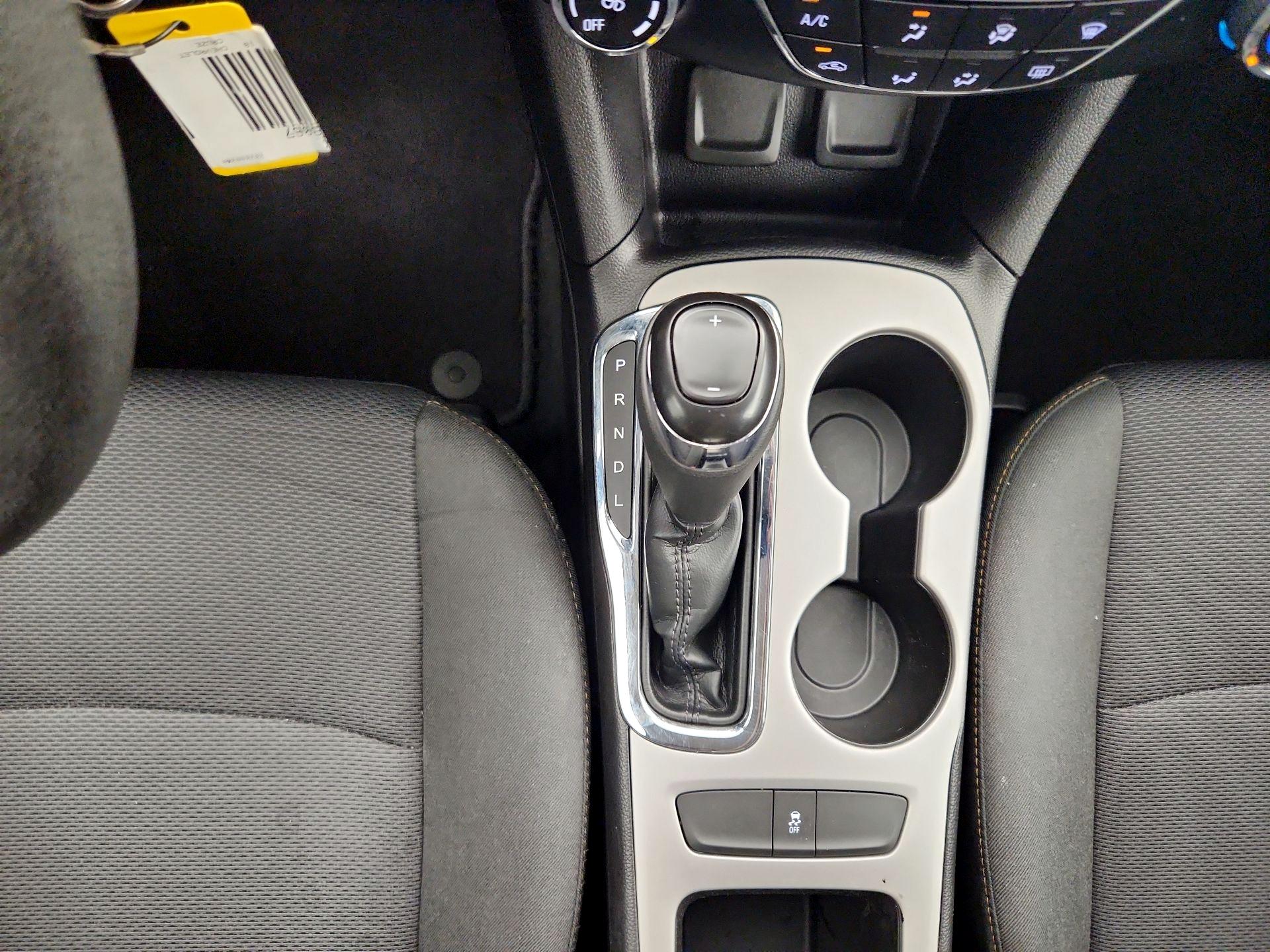 Thumbnail: 2018 Chevrolet Cruze - 17