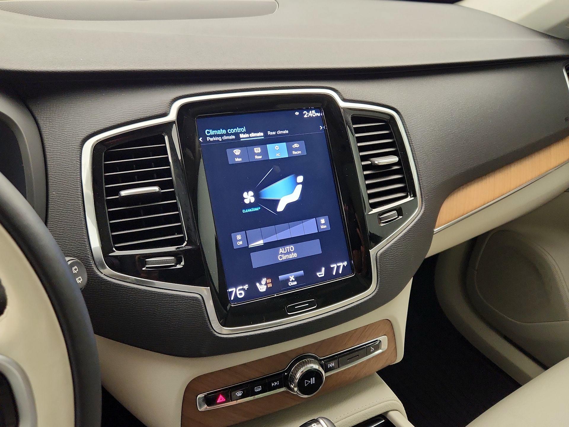 Thumbnail: 2022 Volvo XC90 - 17