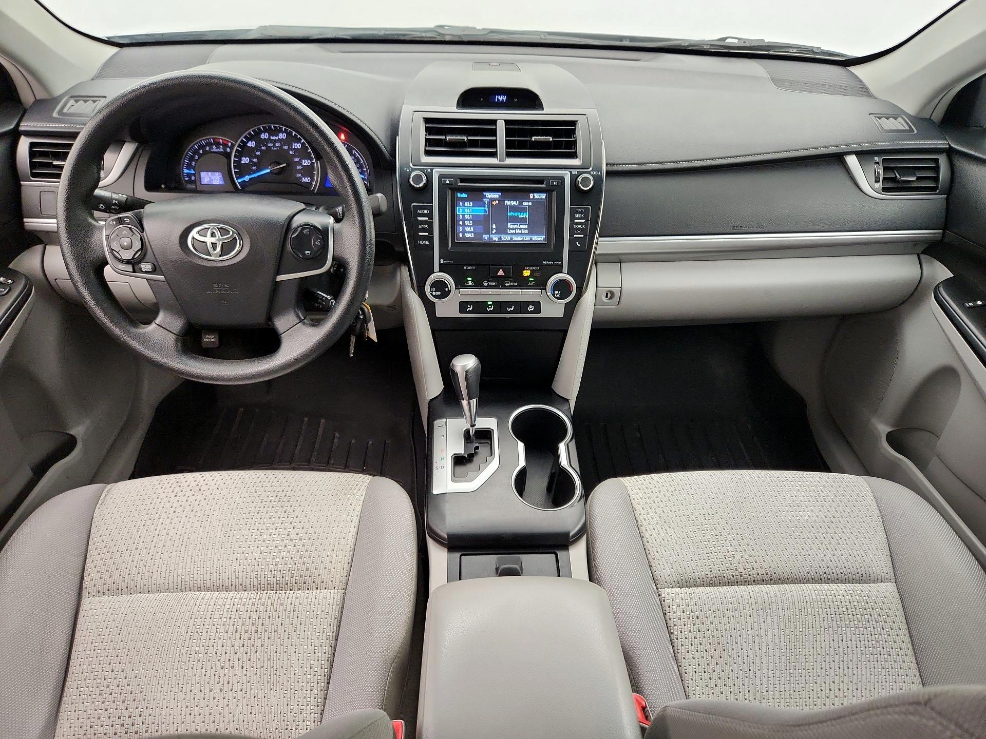 Thumbnail: 2014 Toyota Camry - 9