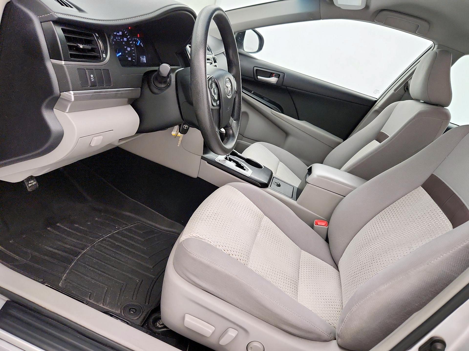 Thumbnail: 2014 Toyota Camry - 11