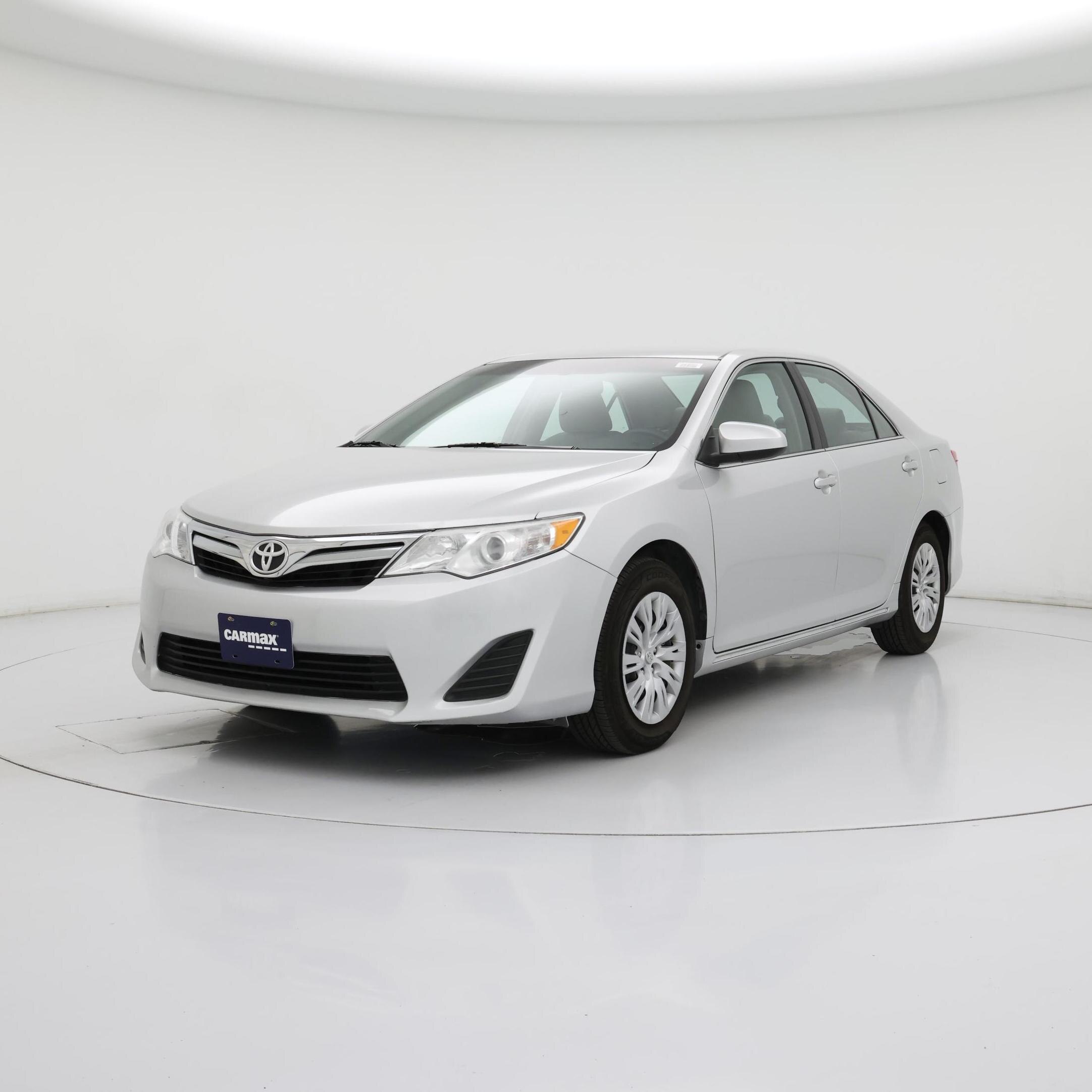 Thumbnail: 2014 Toyota Camry - 4
