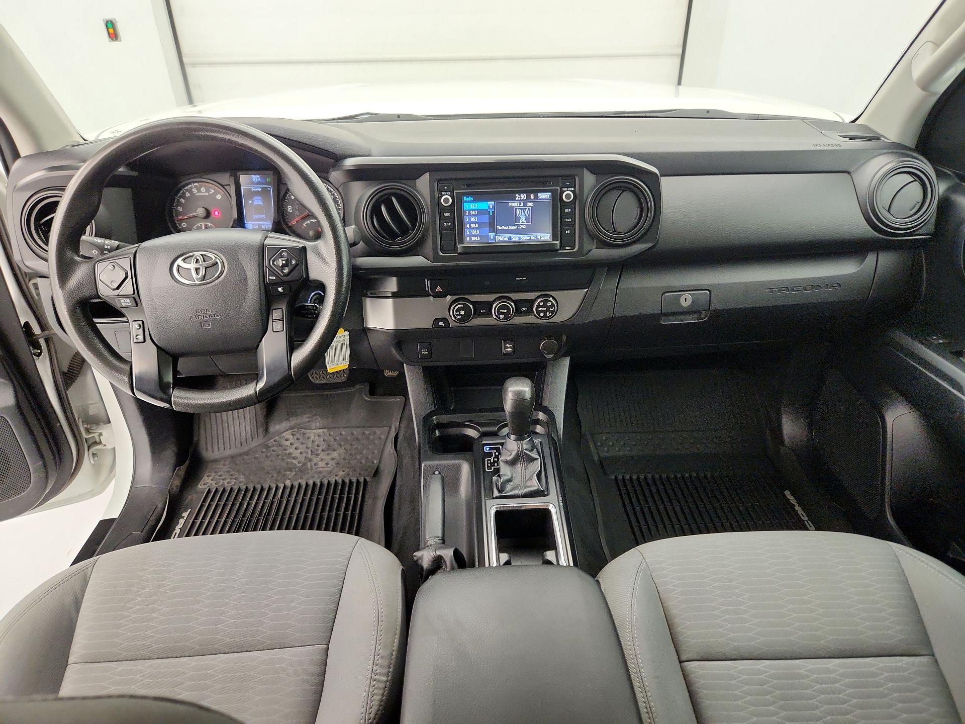 Thumbnail: 2019 Toyota Tacoma - 9