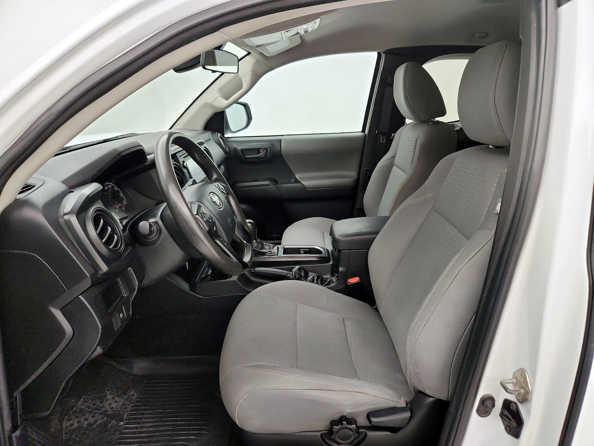 Thumbnail: 2019 Toyota Tacoma - 11