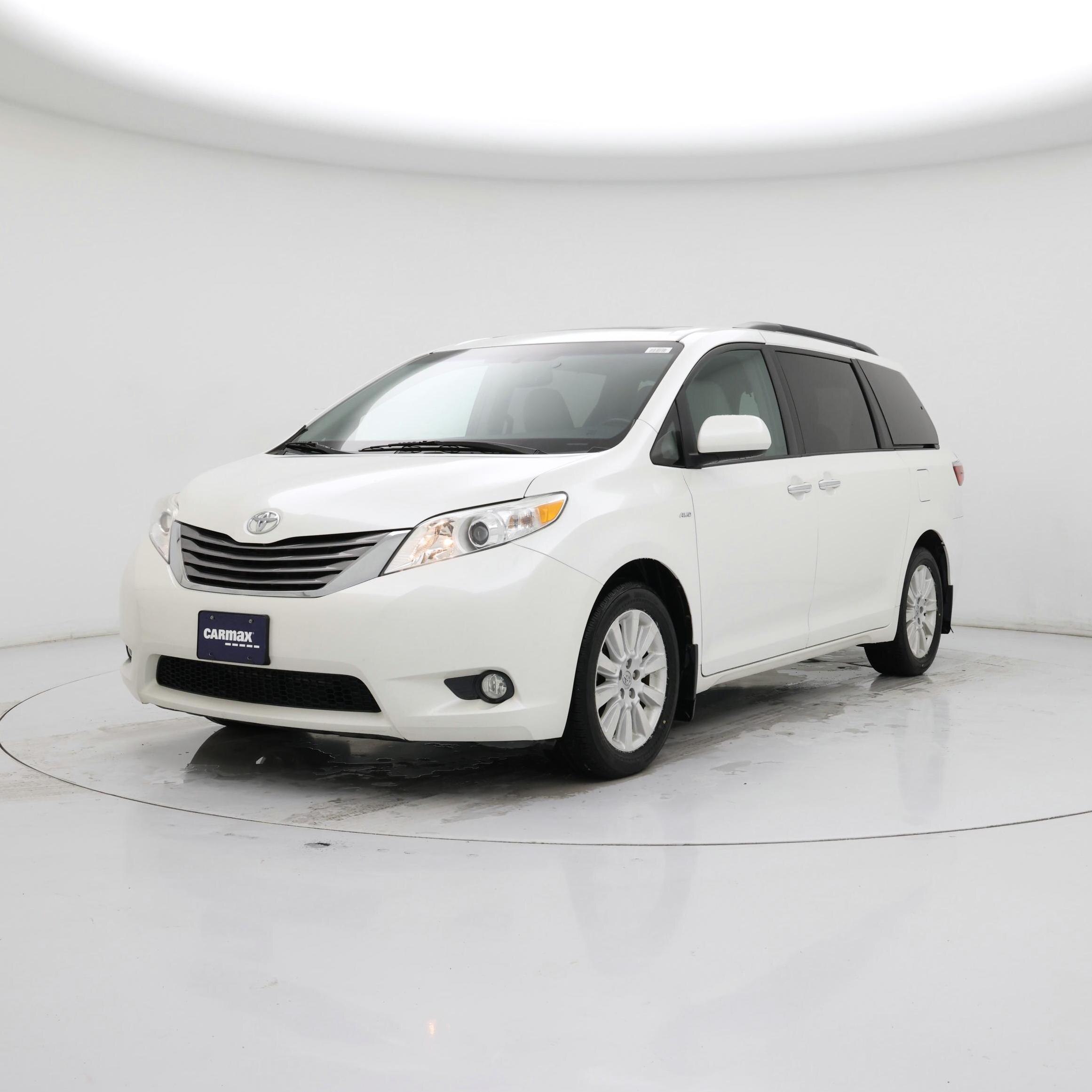 Thumbnail: 2016 Toyota Sienna - 4