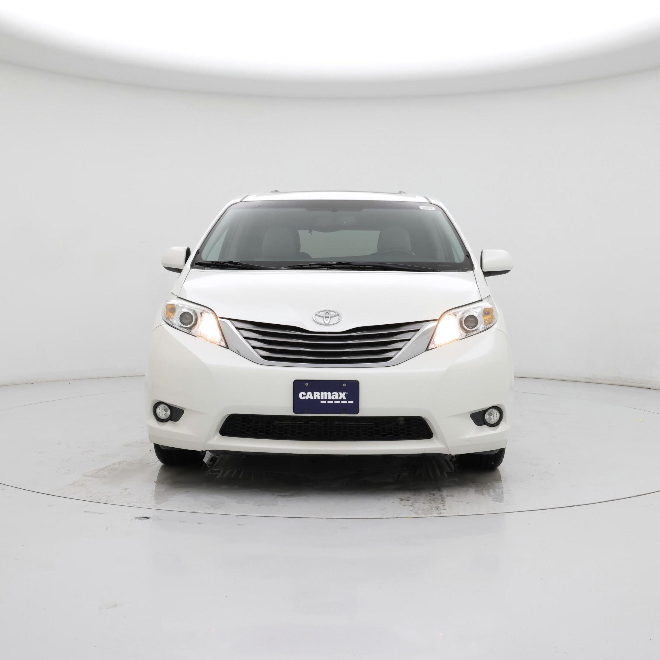 Thumbnail: 2016 Toyota Sienna - 5