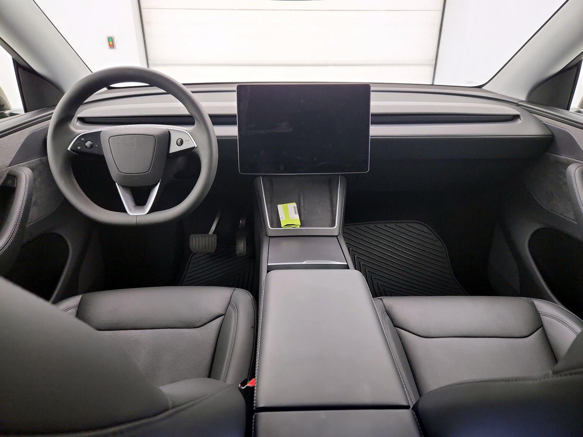 Thumbnail: 2026 Tesla Model Y - 9