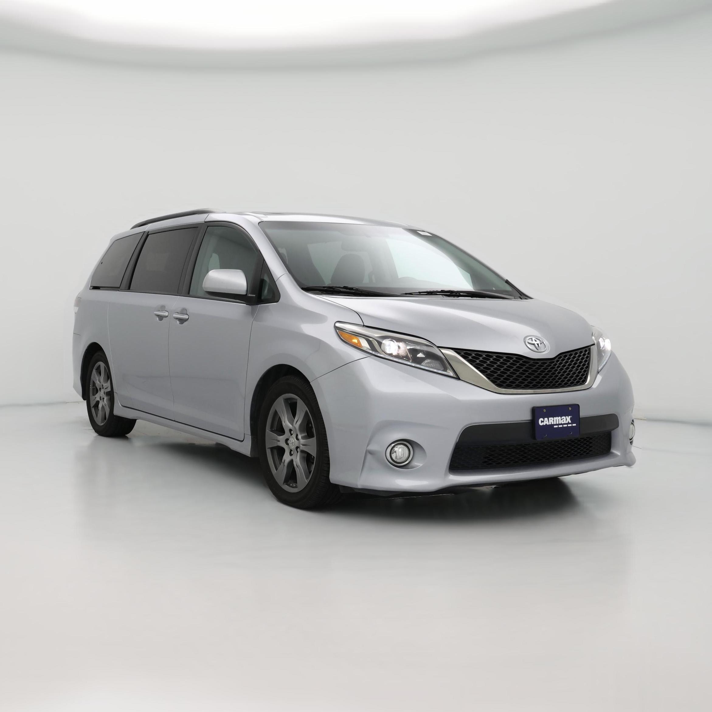 Thumbnail: 2017 Toyota Sienna - 1
