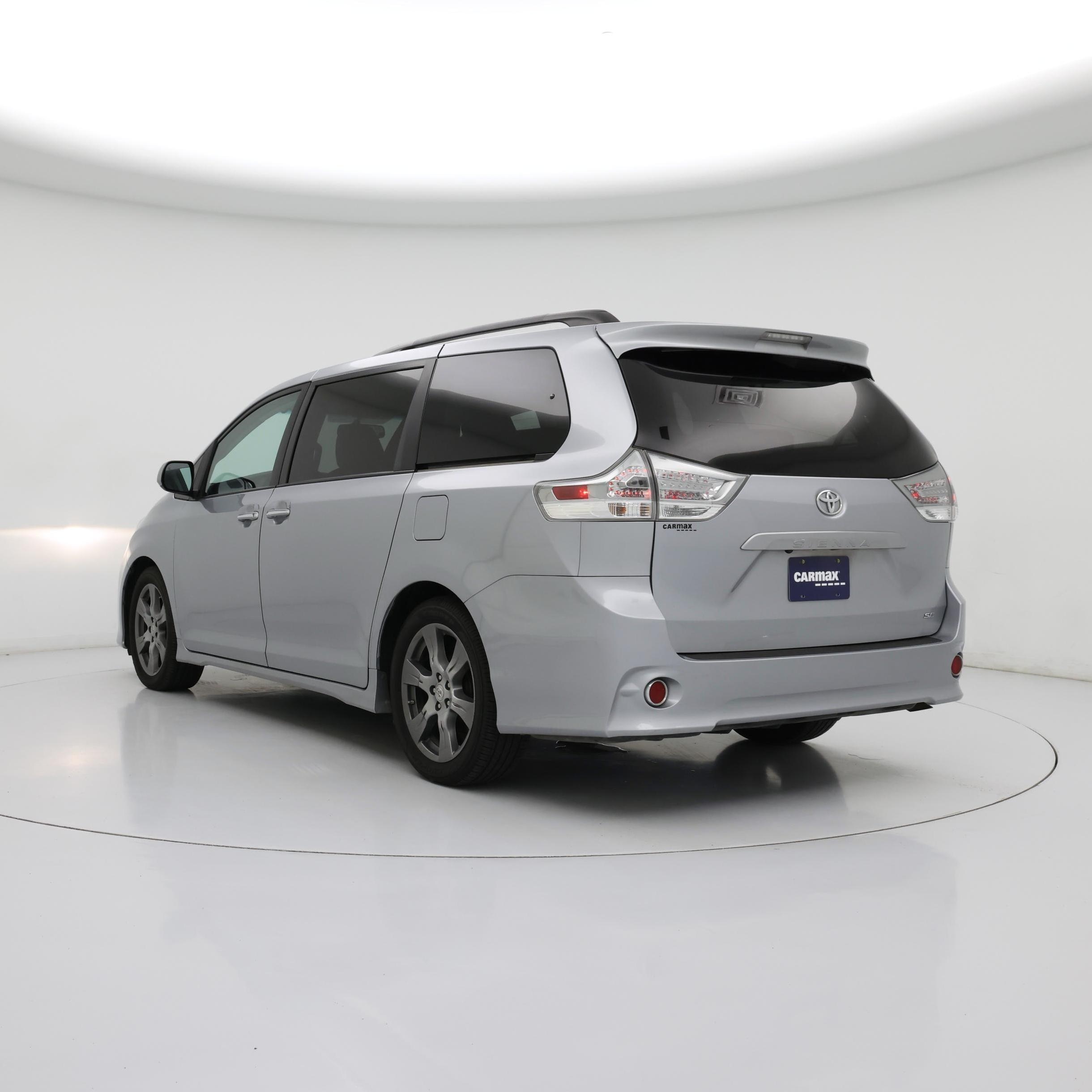 Thumbnail: 2017 Toyota Sienna - 2