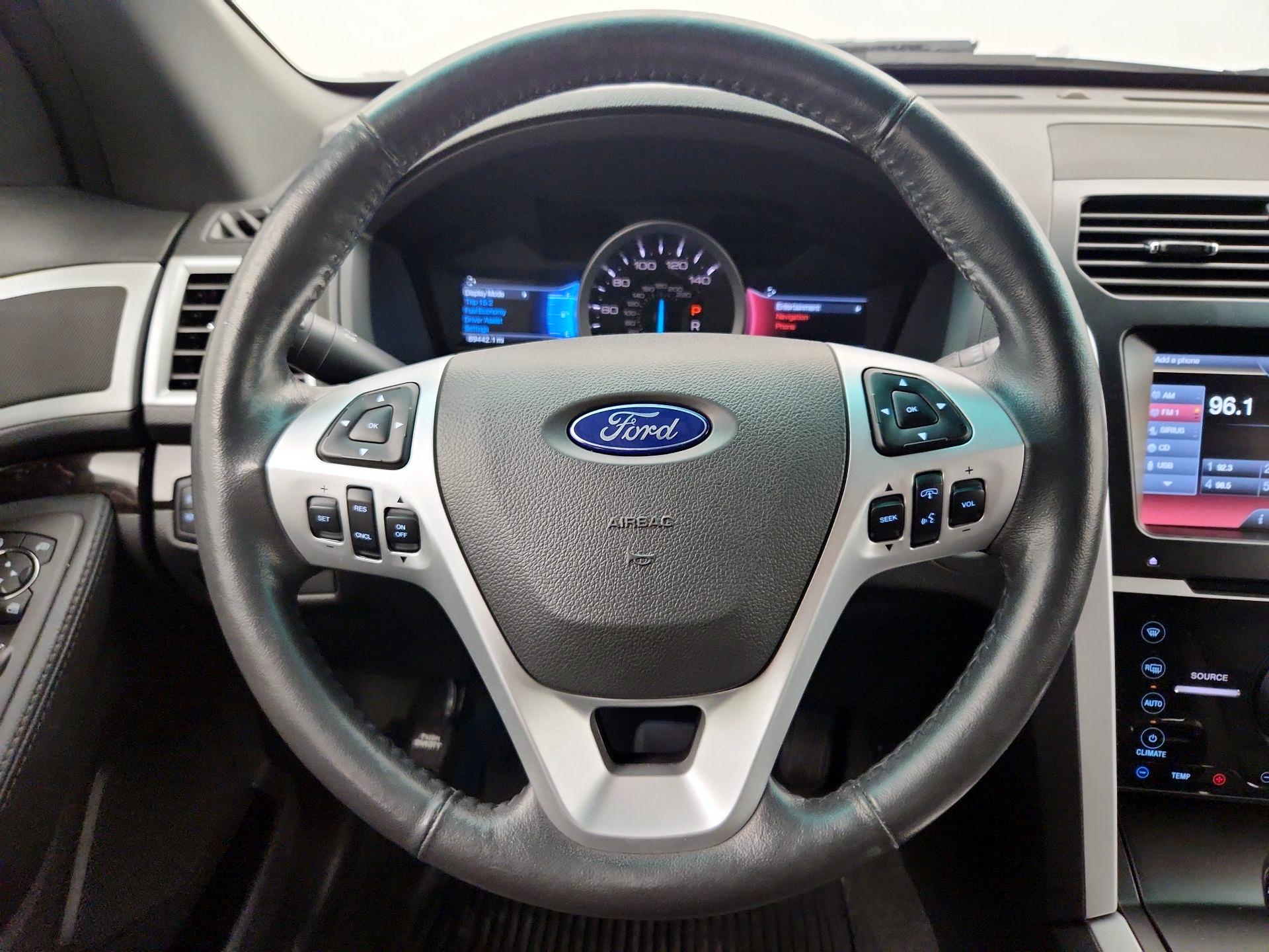 Thumbnail: 2015 Ford Explorer - 10