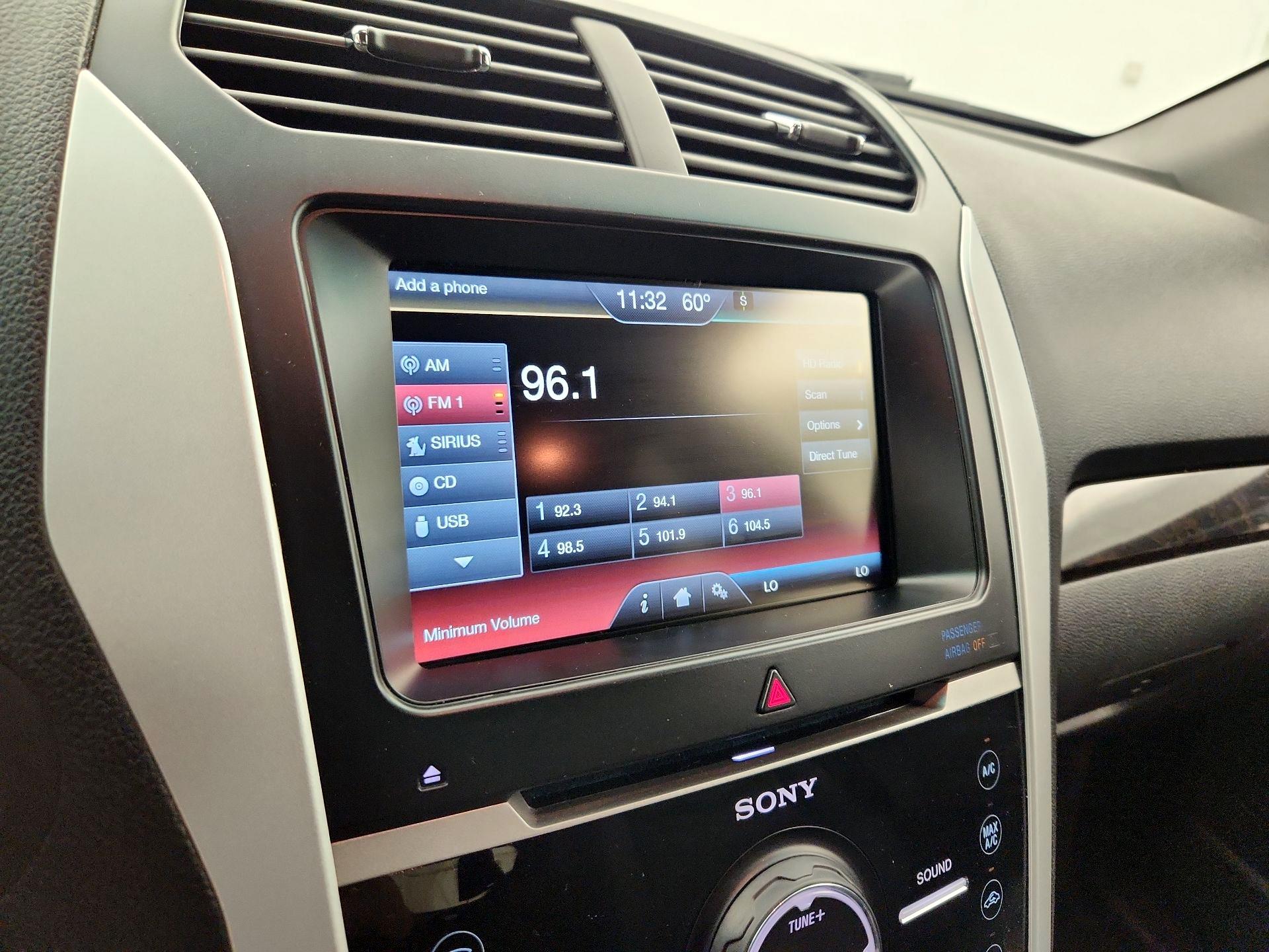 Thumbnail: 2015 Ford Explorer - 16