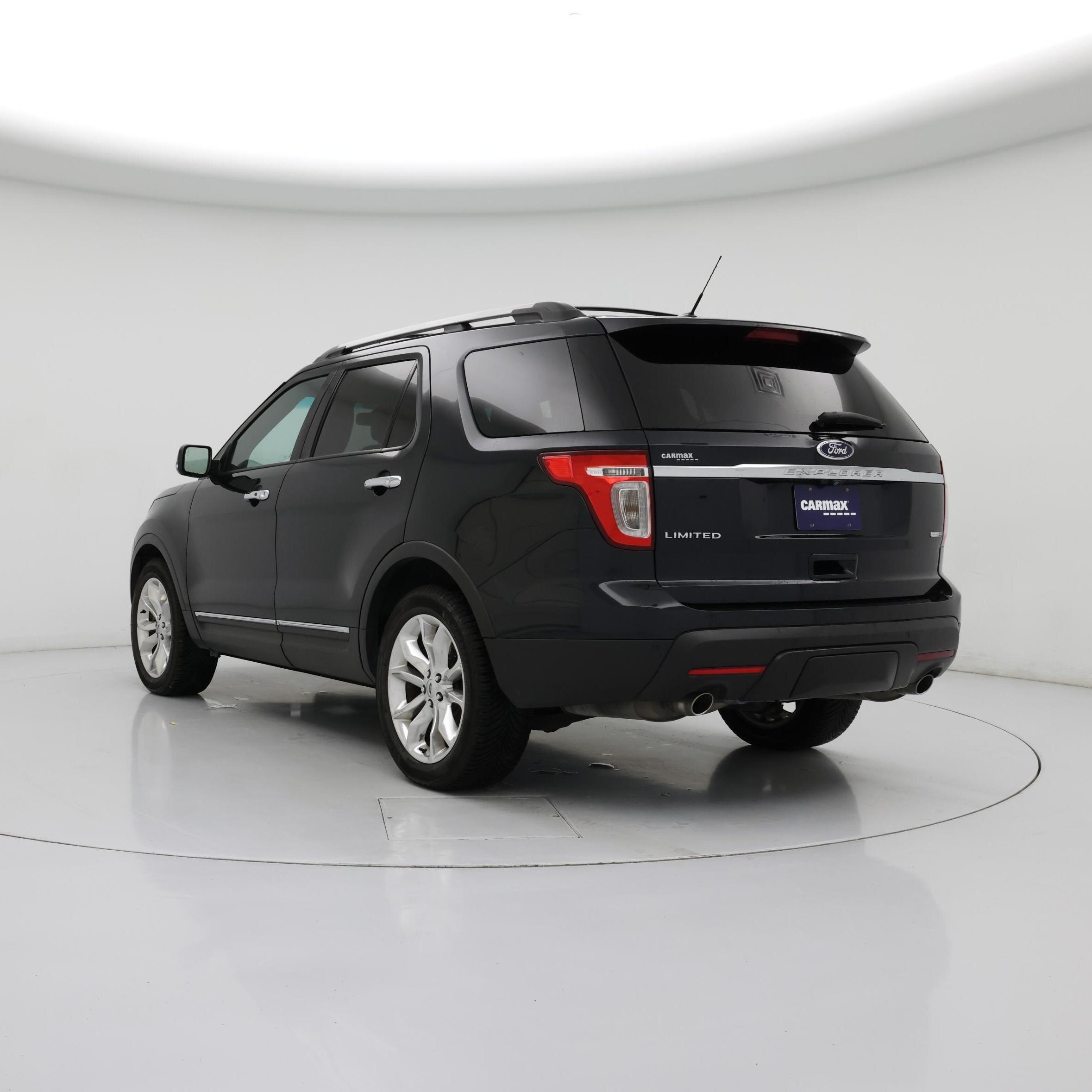 Thumbnail: 2015 Ford Explorer - 2