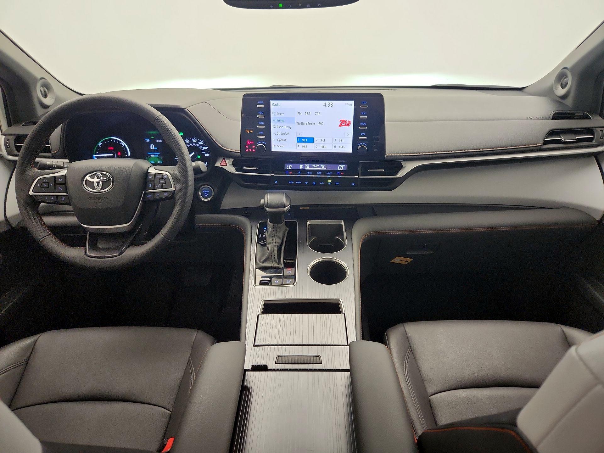 Thumbnail: 2024 Toyota Sienna - 9