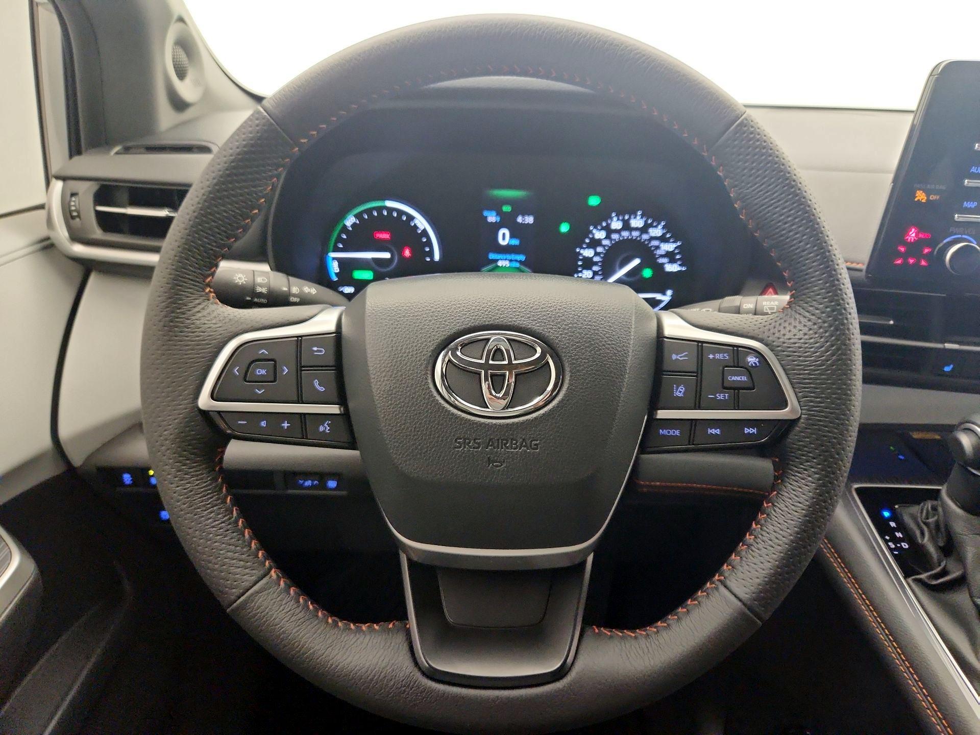 Thumbnail: 2024 Toyota Sienna - 10