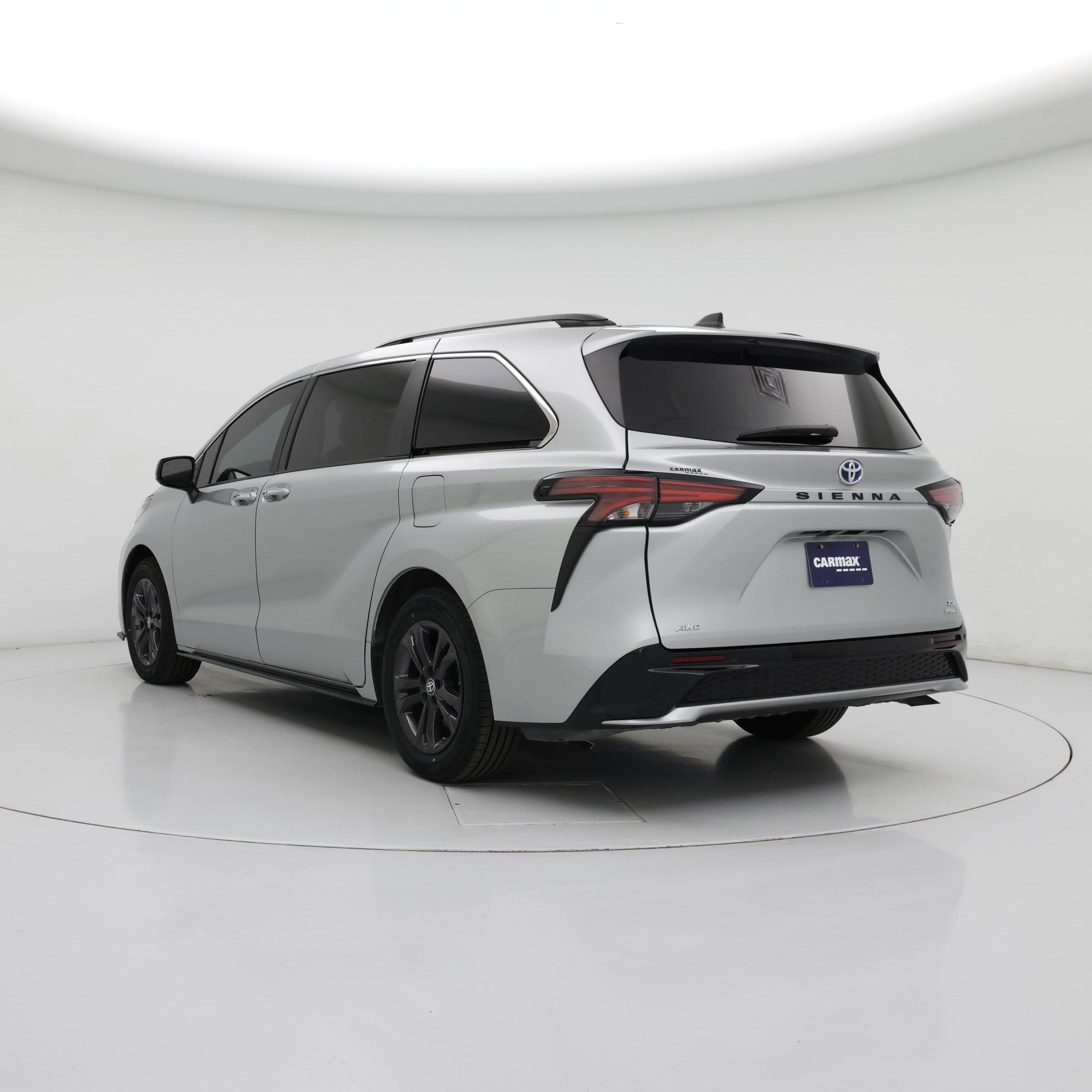 Thumbnail: 2024 Toyota Sienna - 2