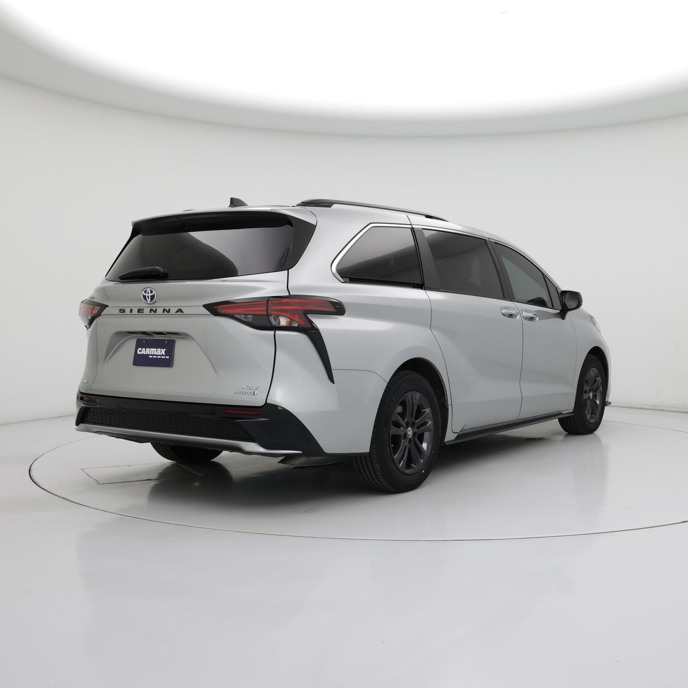 Thumbnail: 2024 Toyota Sienna - 8