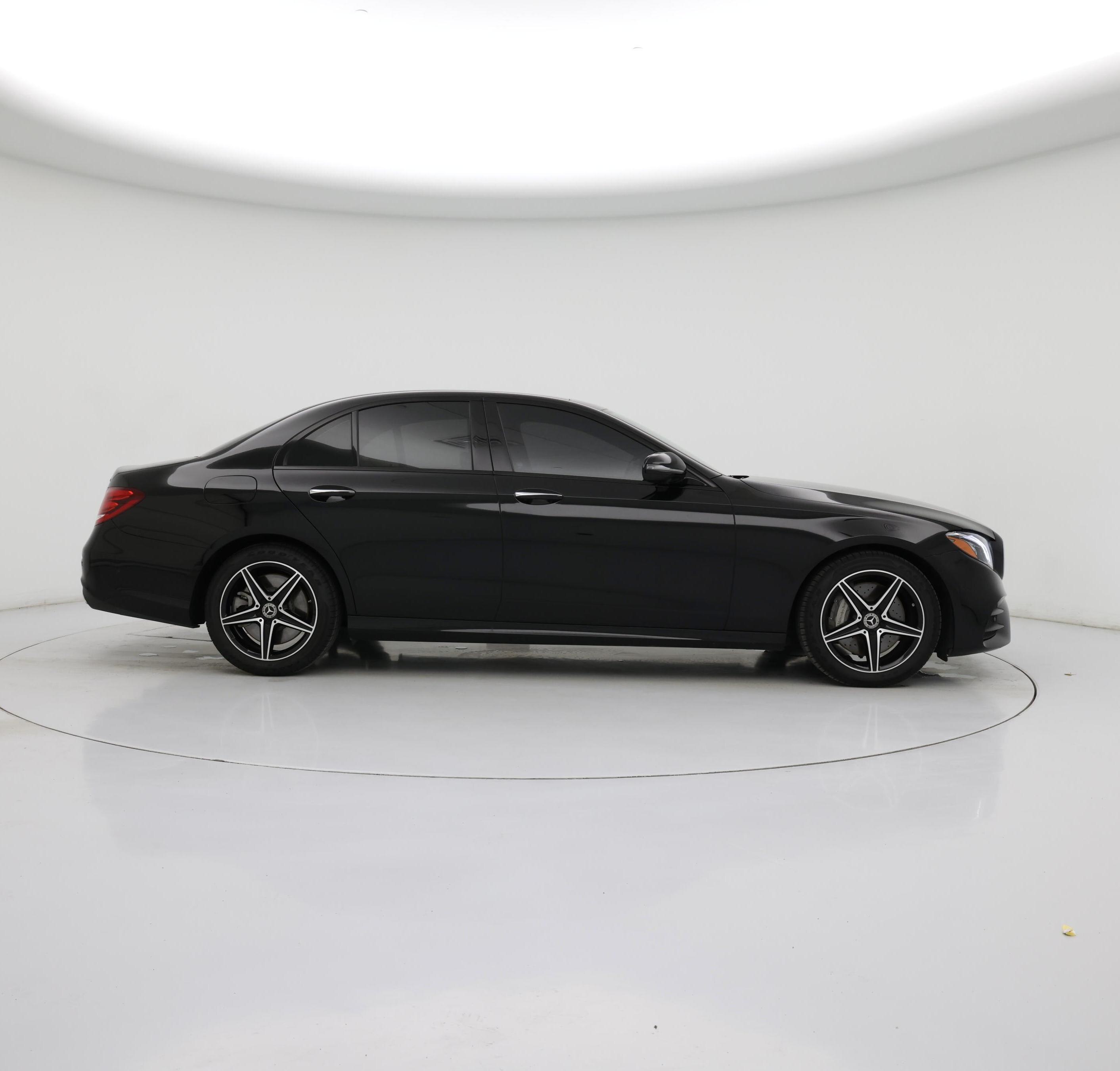 Thumbnail: 2020 Mercedes-Benz E-Class - 7
