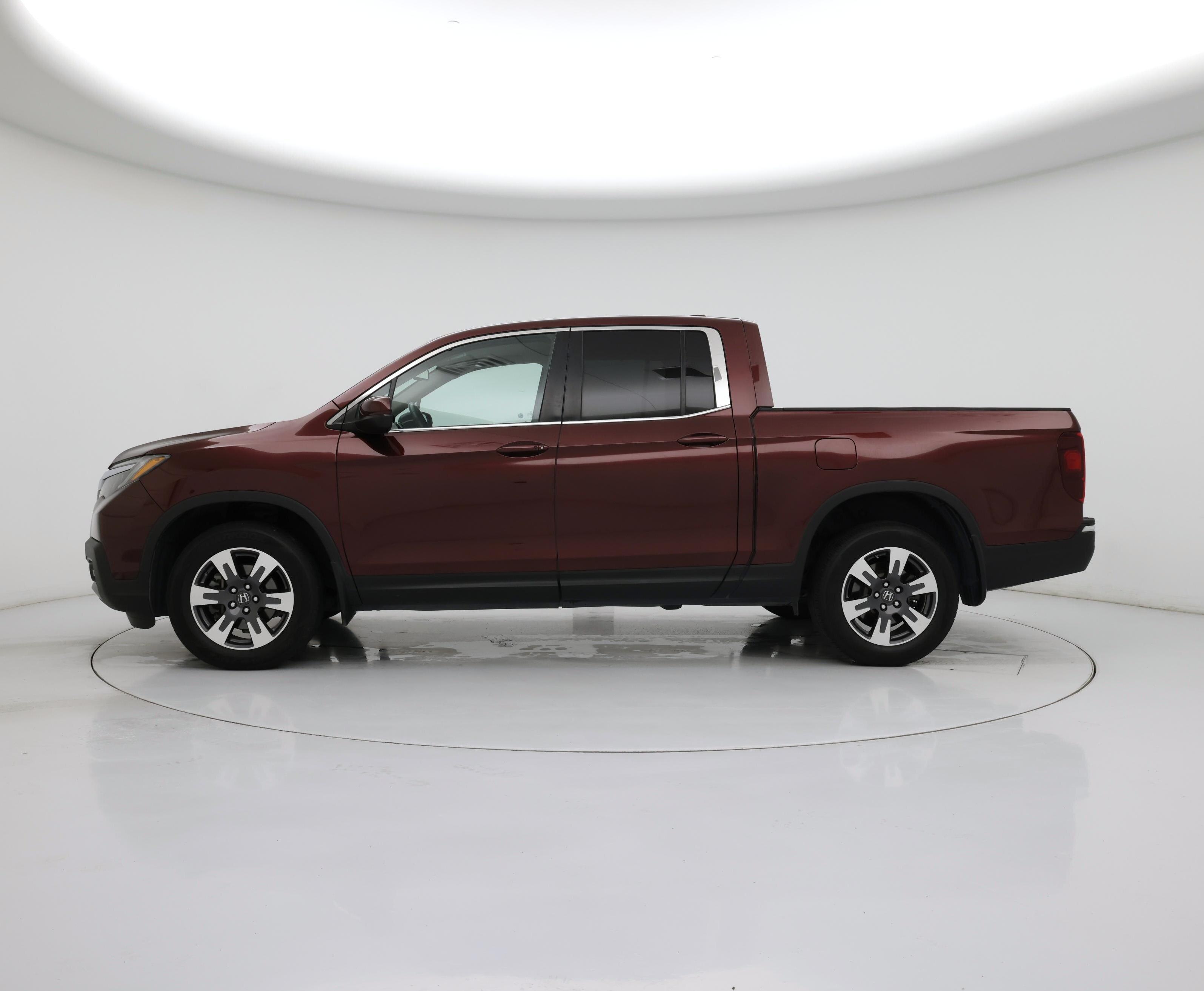 Thumbnail: 2017 Honda Ridgeline - 3