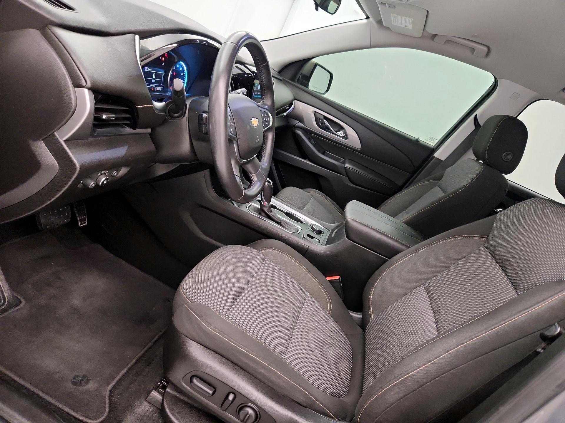 Thumbnail: 2018 Chevrolet Traverse - 11