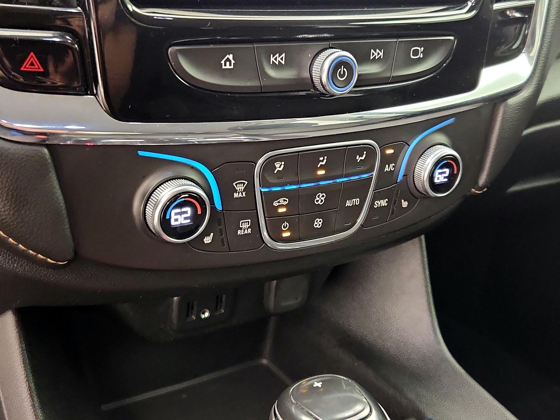 Thumbnail: 2018 Chevrolet Traverse - 16