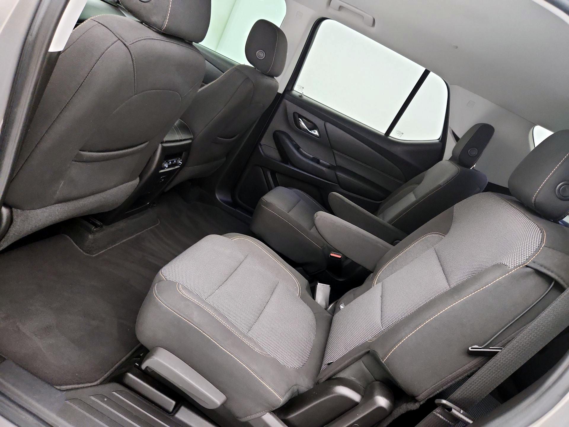 Thumbnail: 2018 Chevrolet Traverse - 19