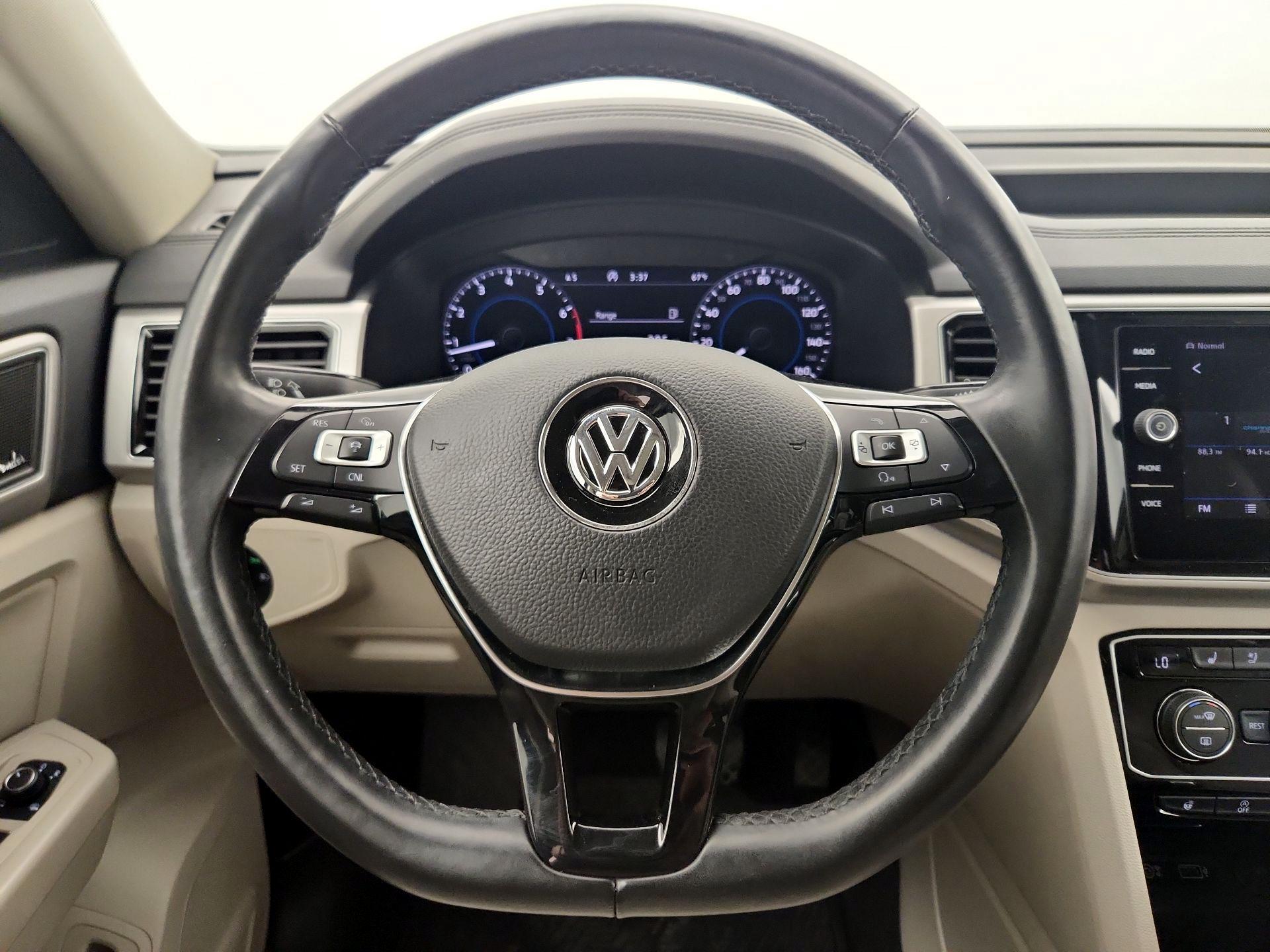 Thumbnail: 2018 Volkswagen Atlas - 10