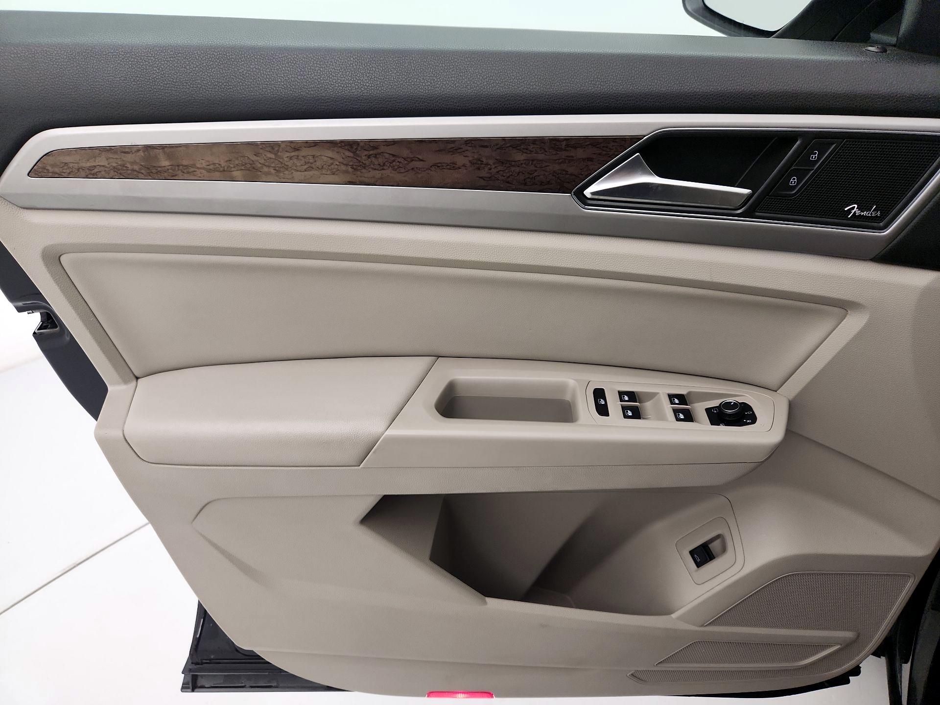 Thumbnail: 2018 Volkswagen Atlas - 12