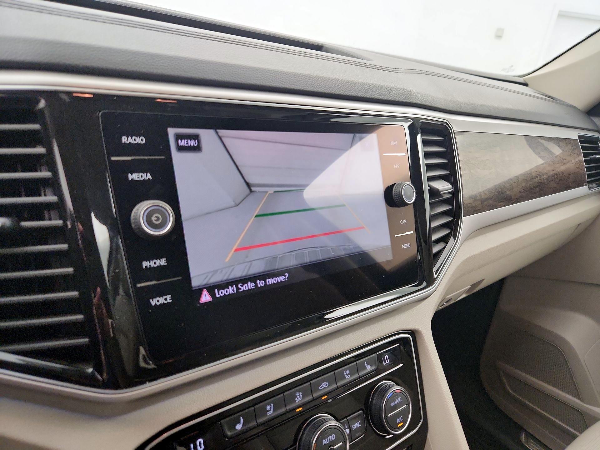 Thumbnail: 2018 Volkswagen Atlas - 15